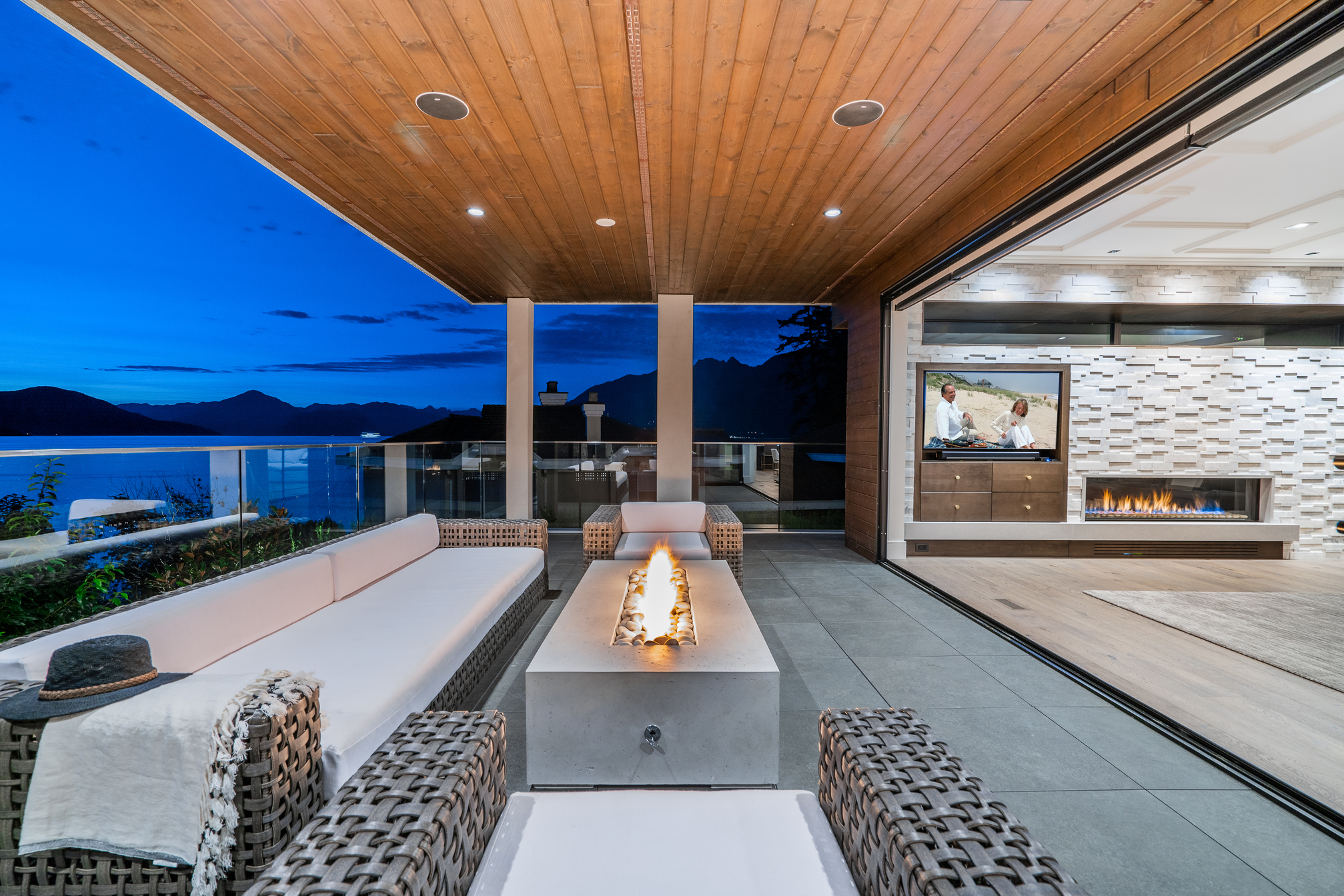 at 6892 Copper Cove Road, Whytecliff, West Vancouver
