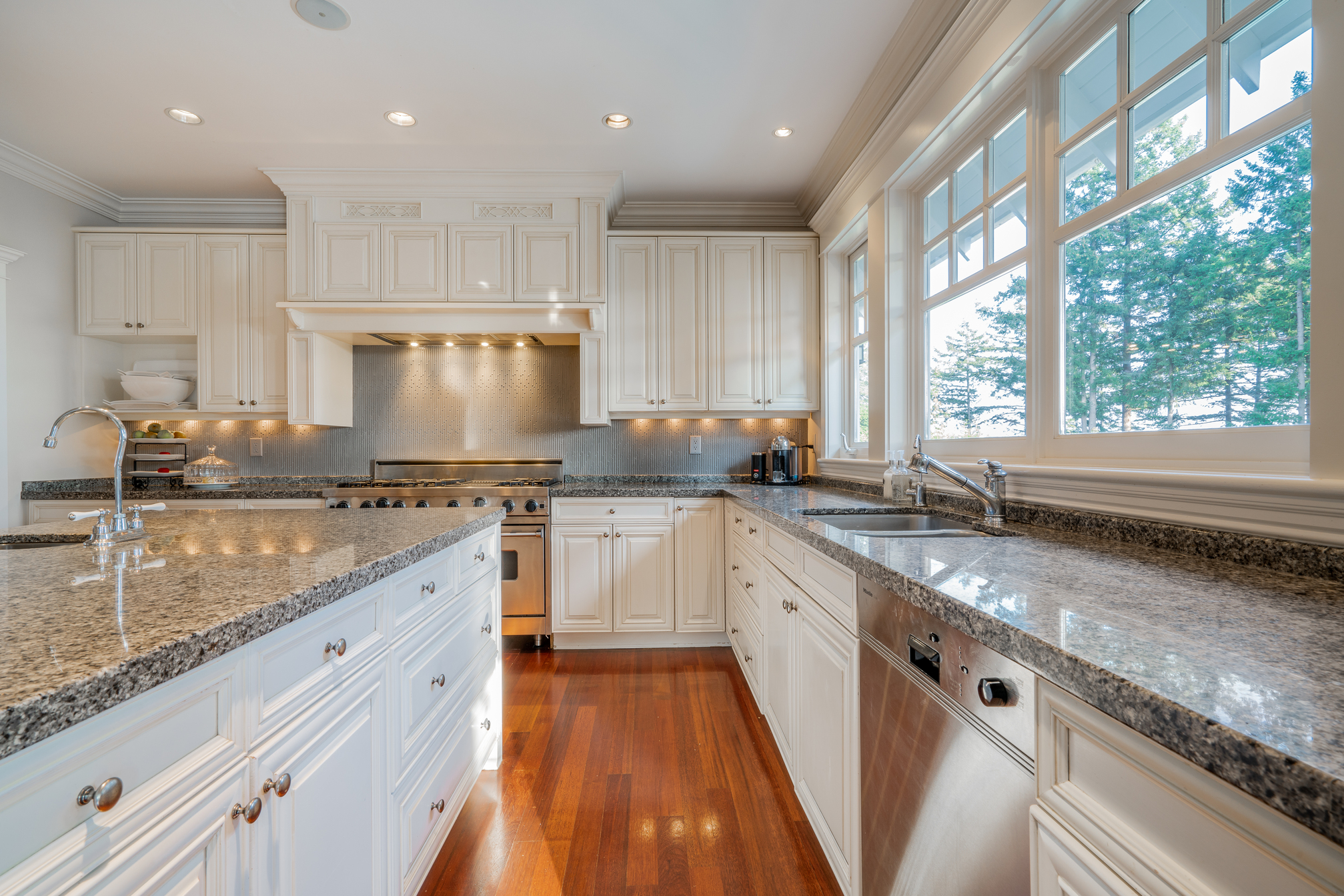 at 4638 Decourcy Court, Caulfeild, West Vancouver