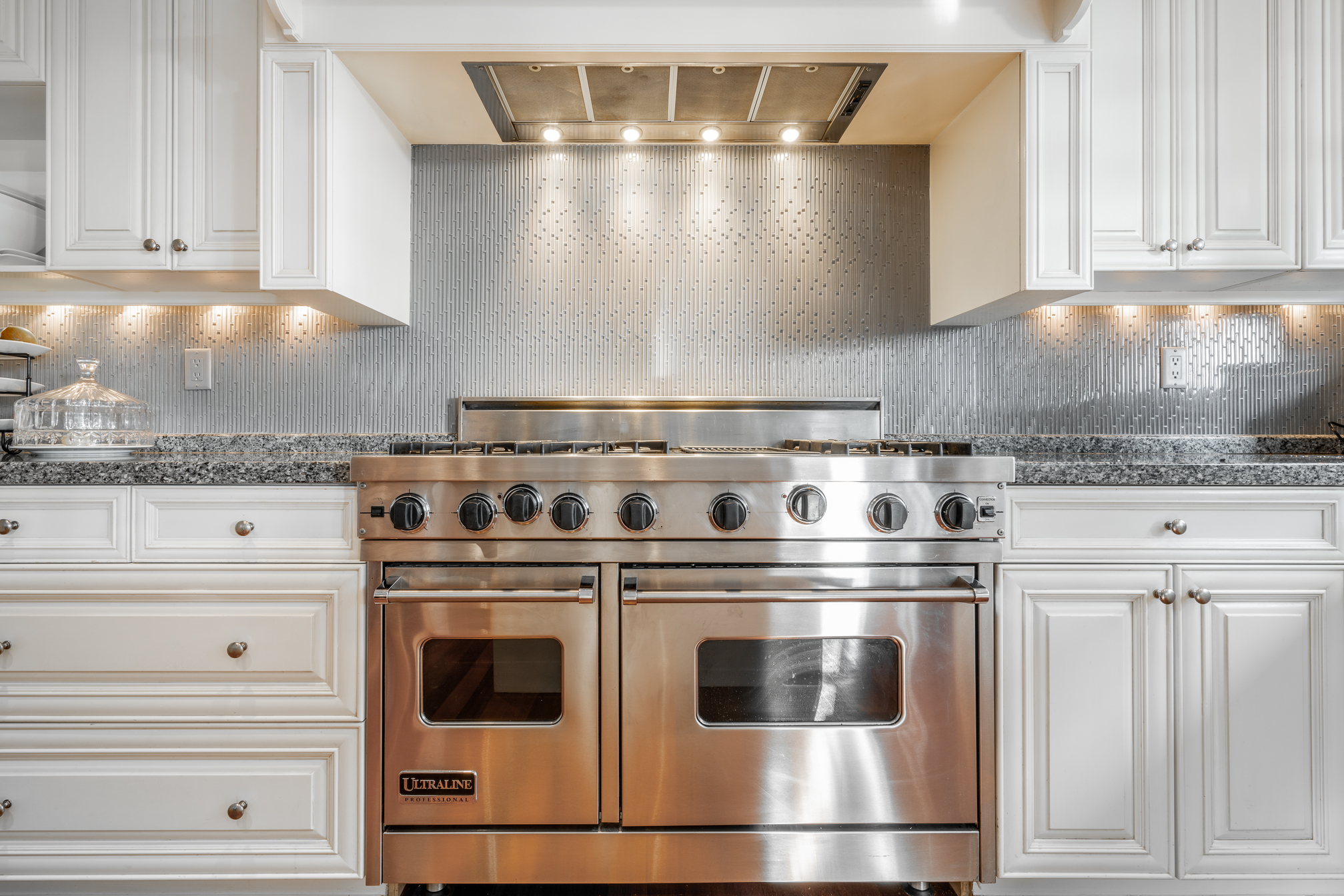 at 4638 Decourcy Court, Caulfeild, West Vancouver