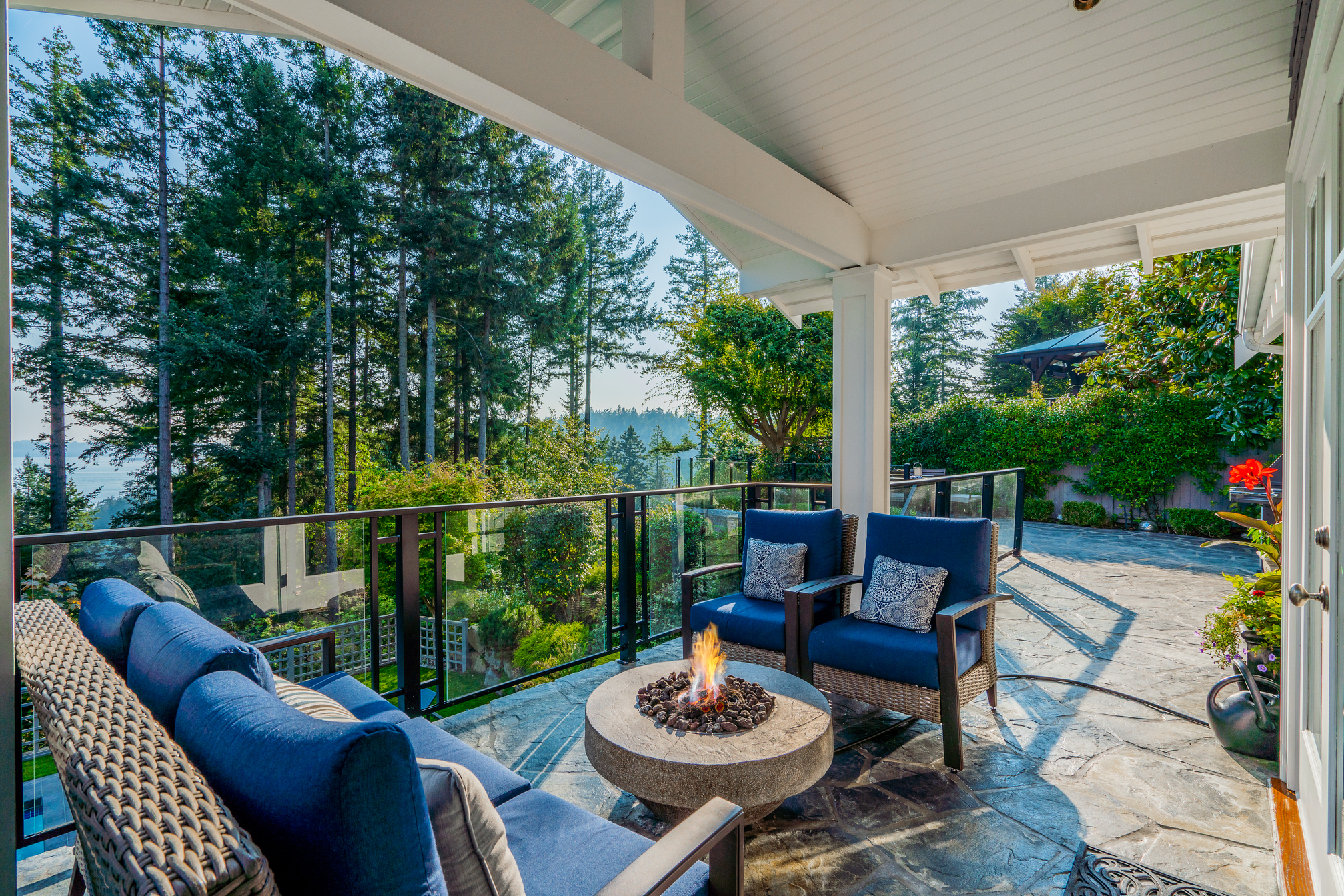 at 4638 Decourcy Court, Caulfeild, West Vancouver