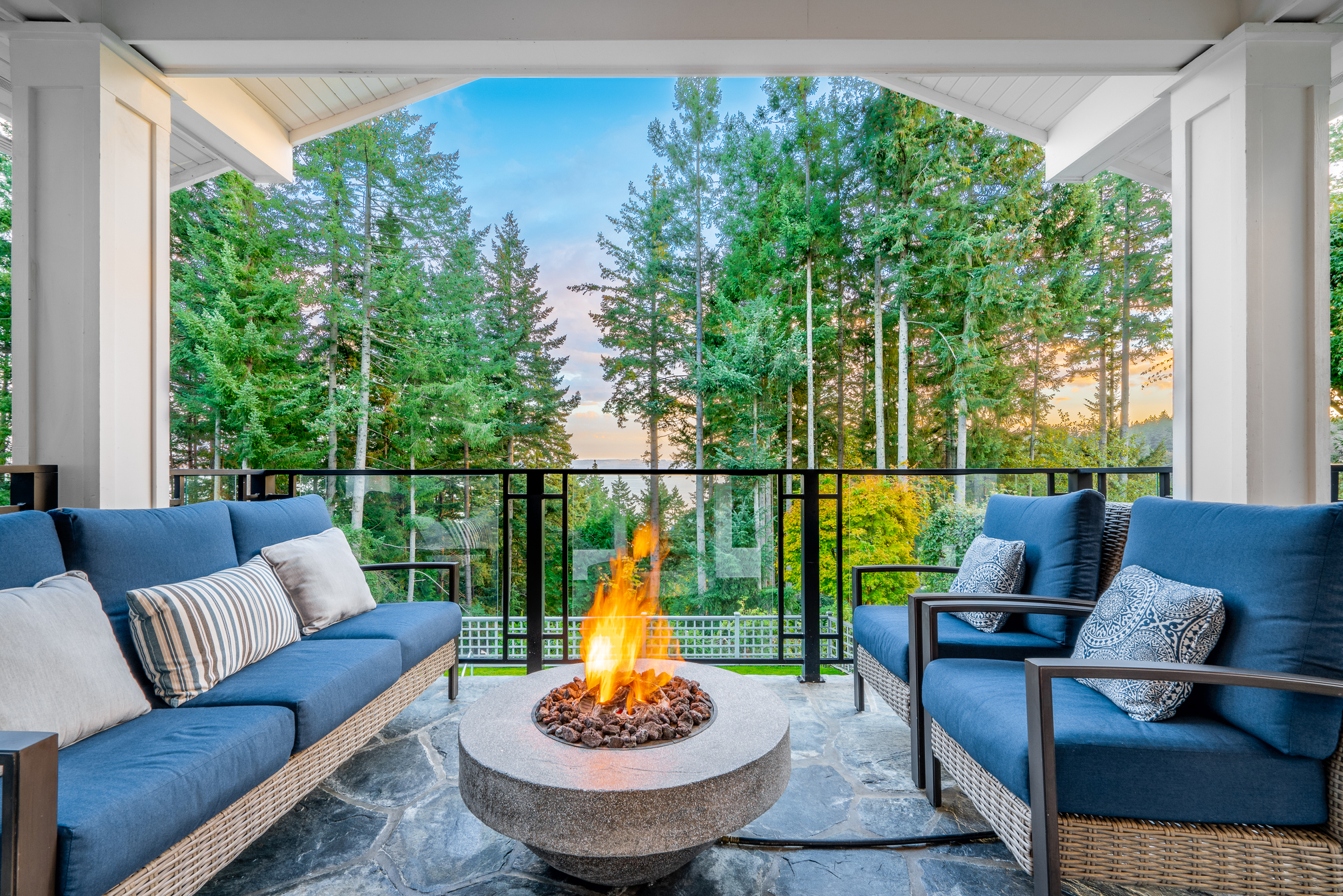 at 4638 Decourcy Court, Caulfeild, West Vancouver
