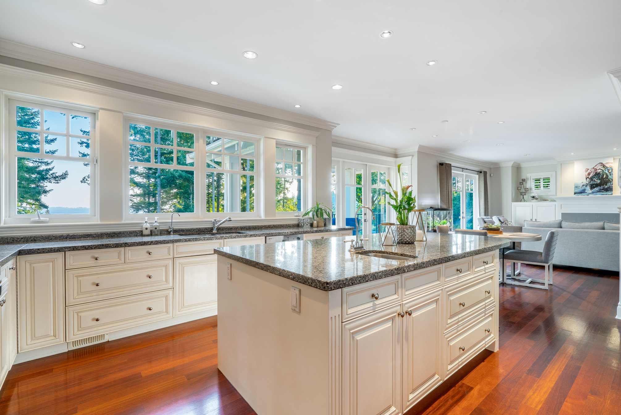at 4638 Decourcy Court, Caulfeild, West Vancouver