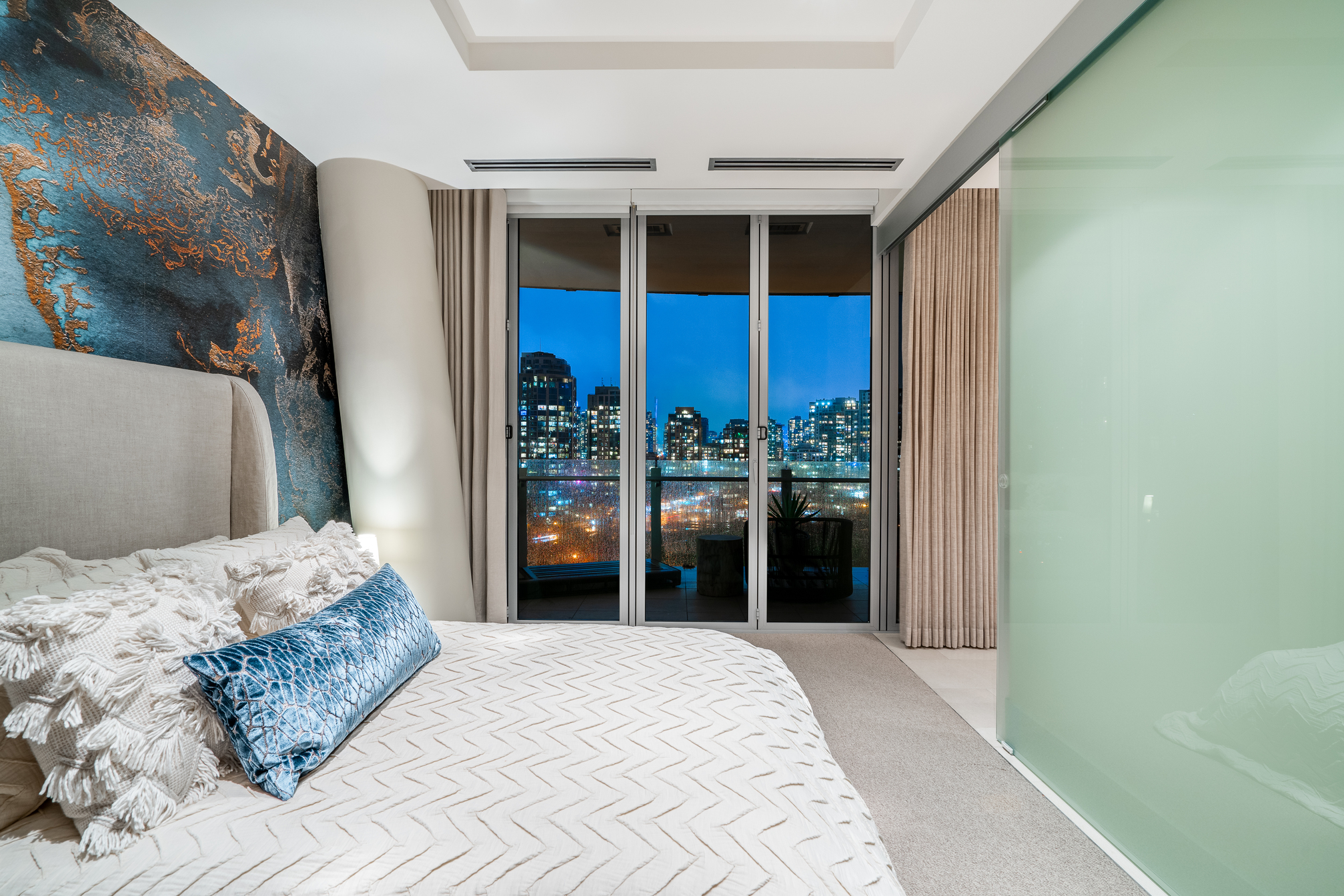 at 1702 - 1560 Homer Mews, Yaletown, Vancouver West