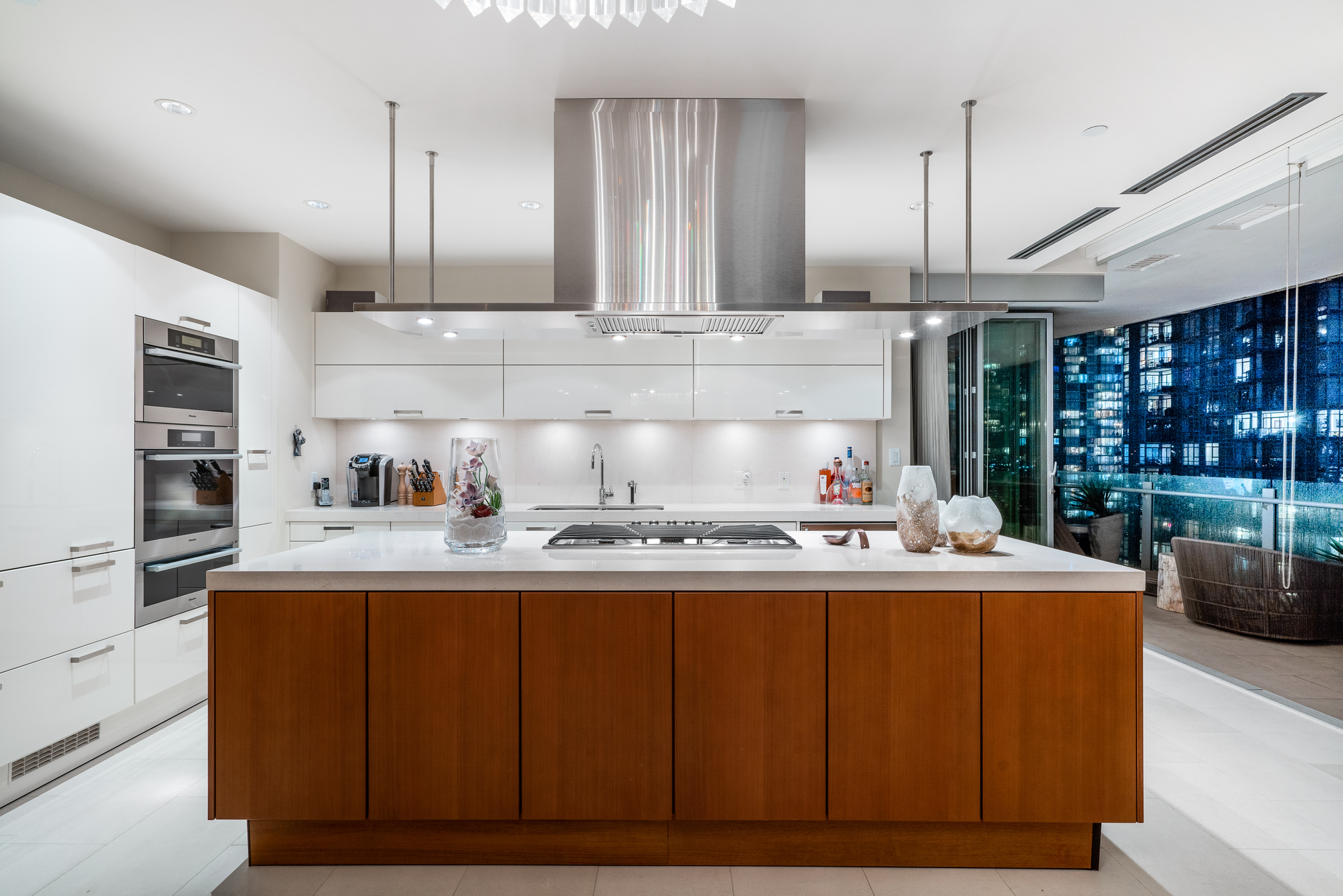 at 1702 - 1560 Homer Mews, Yaletown, Vancouver West
