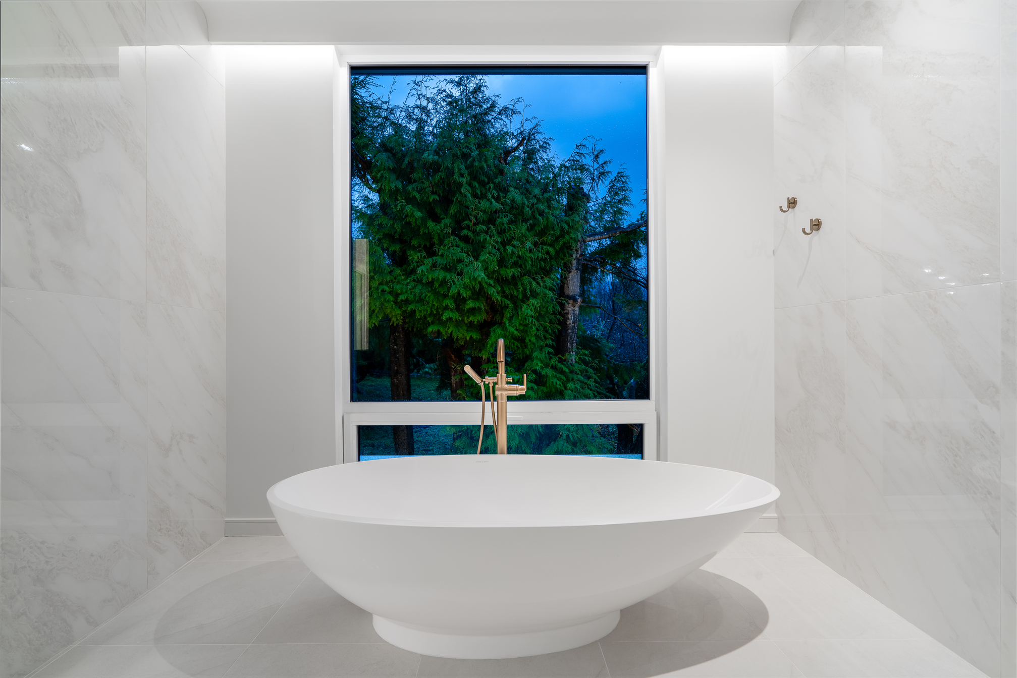 at 655 Beachview Drive, Deep Cove, North Vancouver