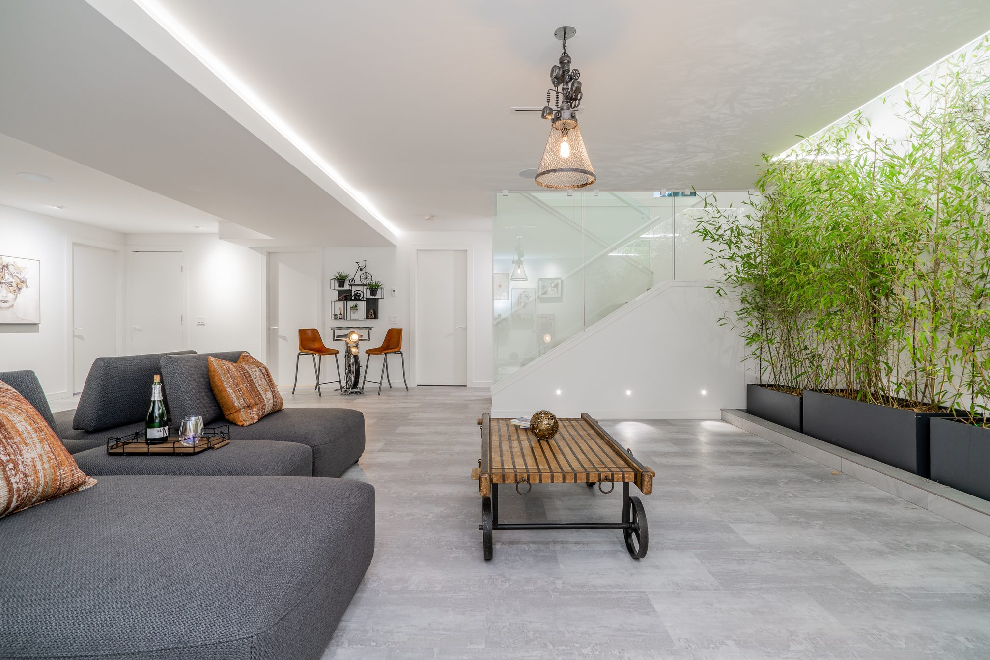 at 655 Beachview Drive, Deep Cove, North Vancouver
