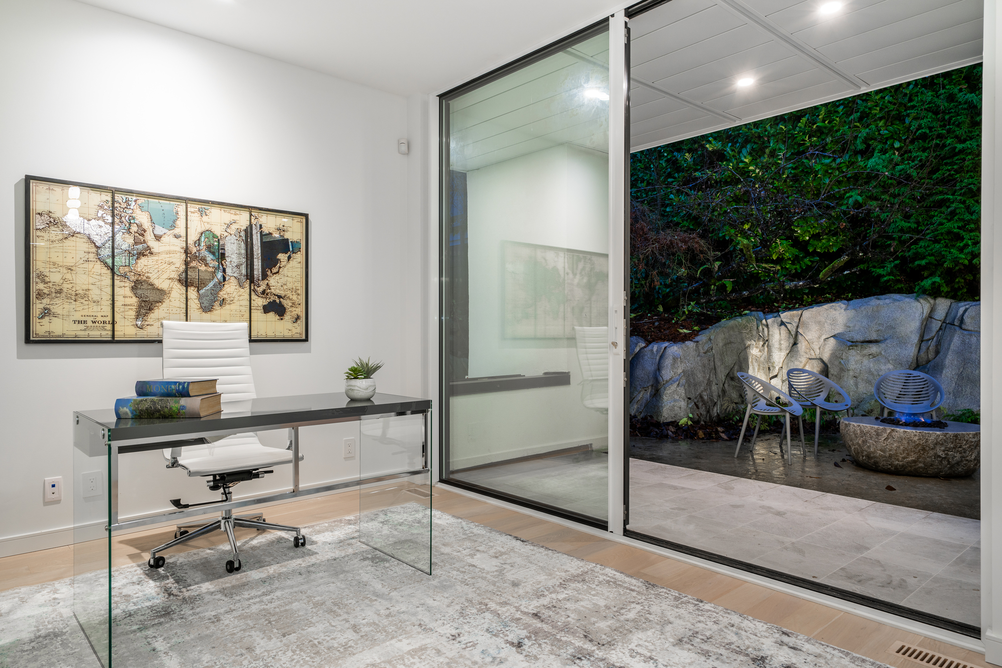 at 655 Beachview Drive, Deep Cove, North Vancouver
