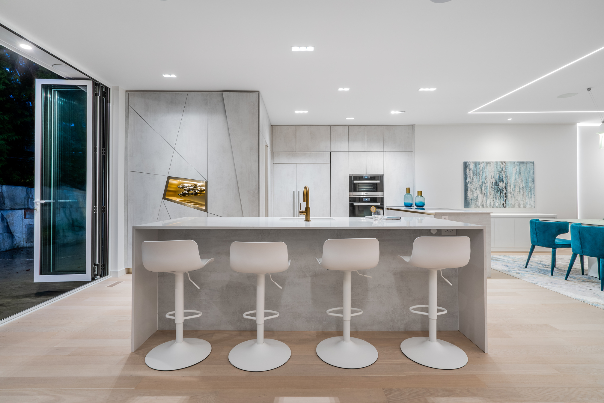 at 655 Beachview Drive, Deep Cove, North Vancouver