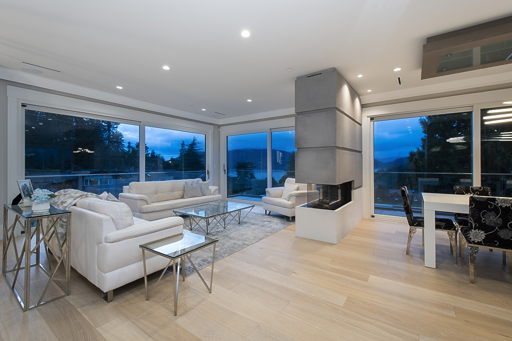 at 6465 Pitt Street, Gleneagles, West Vancouver