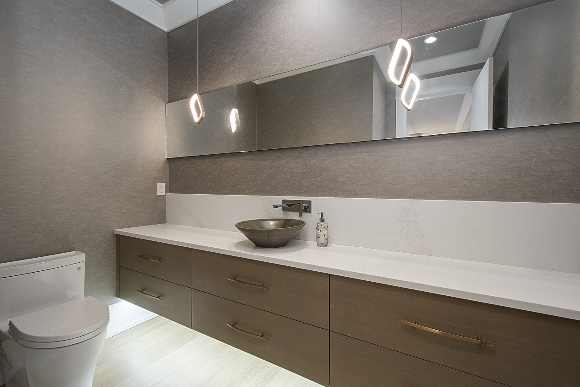 at 6465 Pitt Street, Gleneagles, West Vancouver