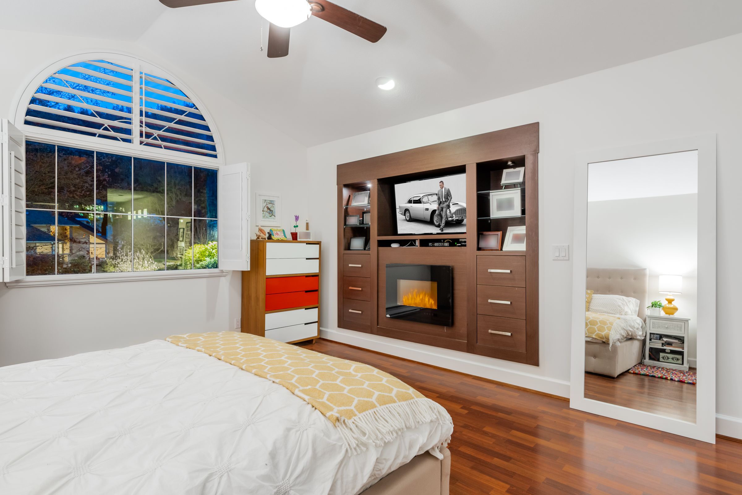at 5612 Westhaven Court, Eagle Harbour, West Vancouver