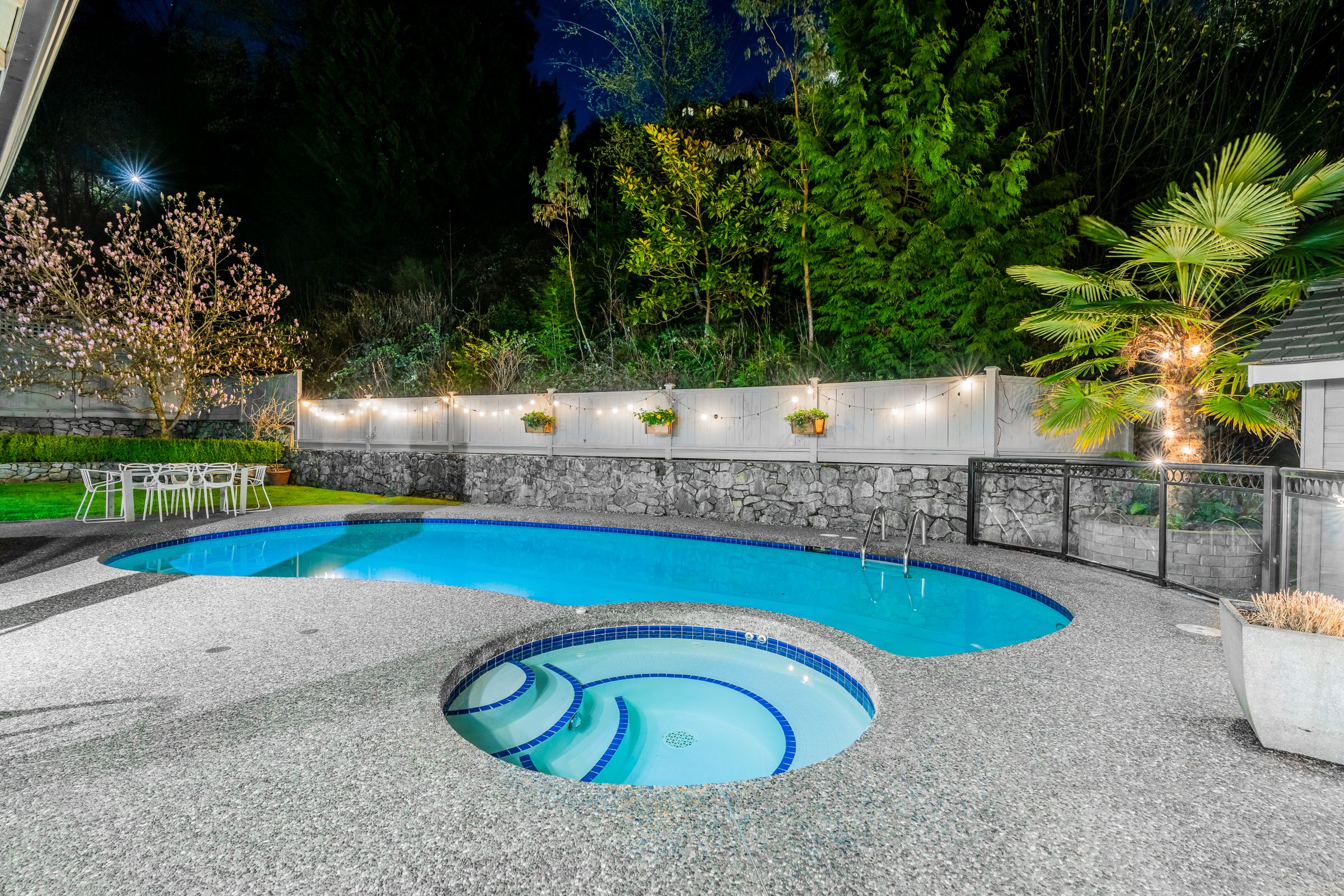 at 5612 Westhaven Court, Eagle Harbour, West Vancouver