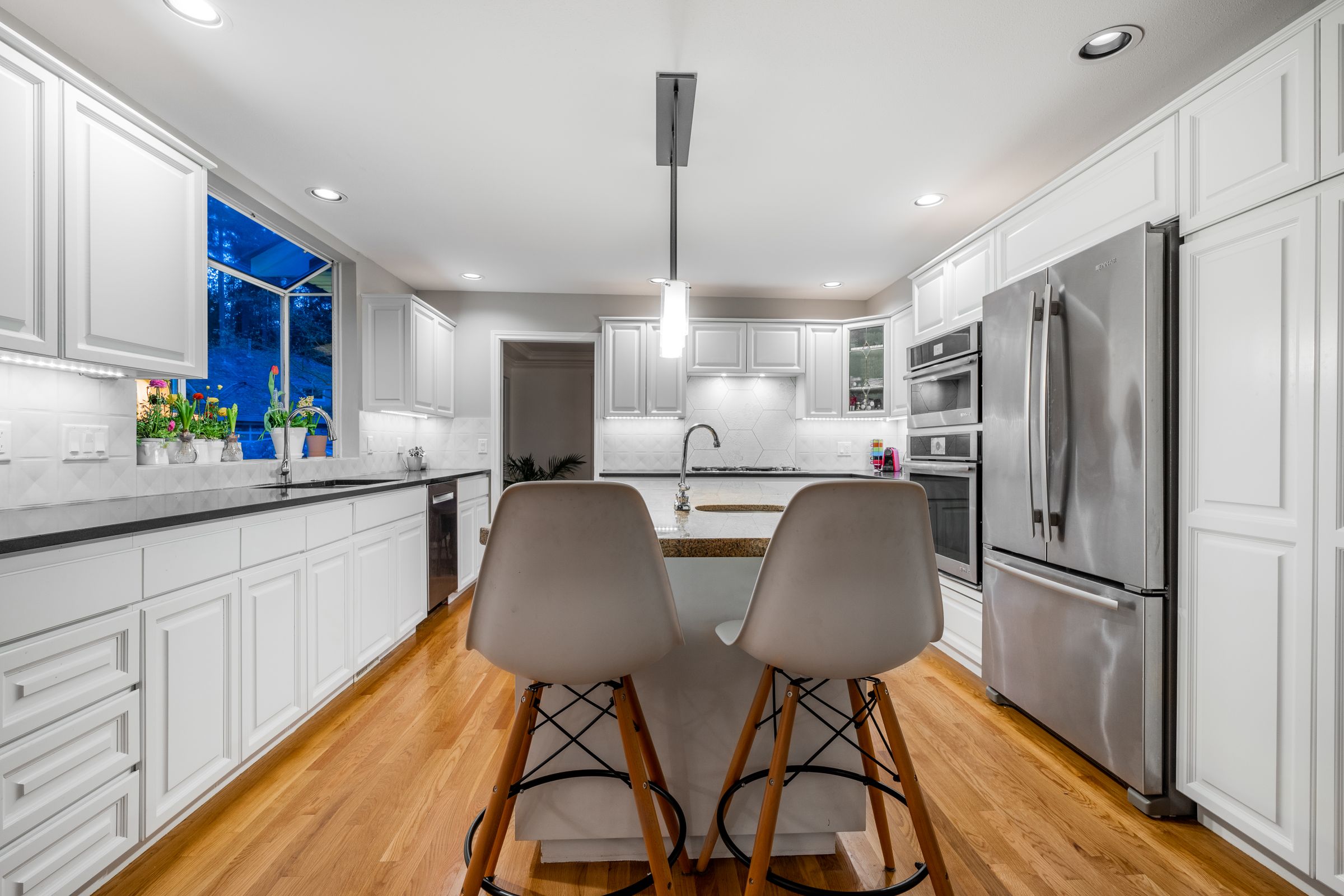 at 5612 Westhaven Court, Eagle Harbour, West Vancouver