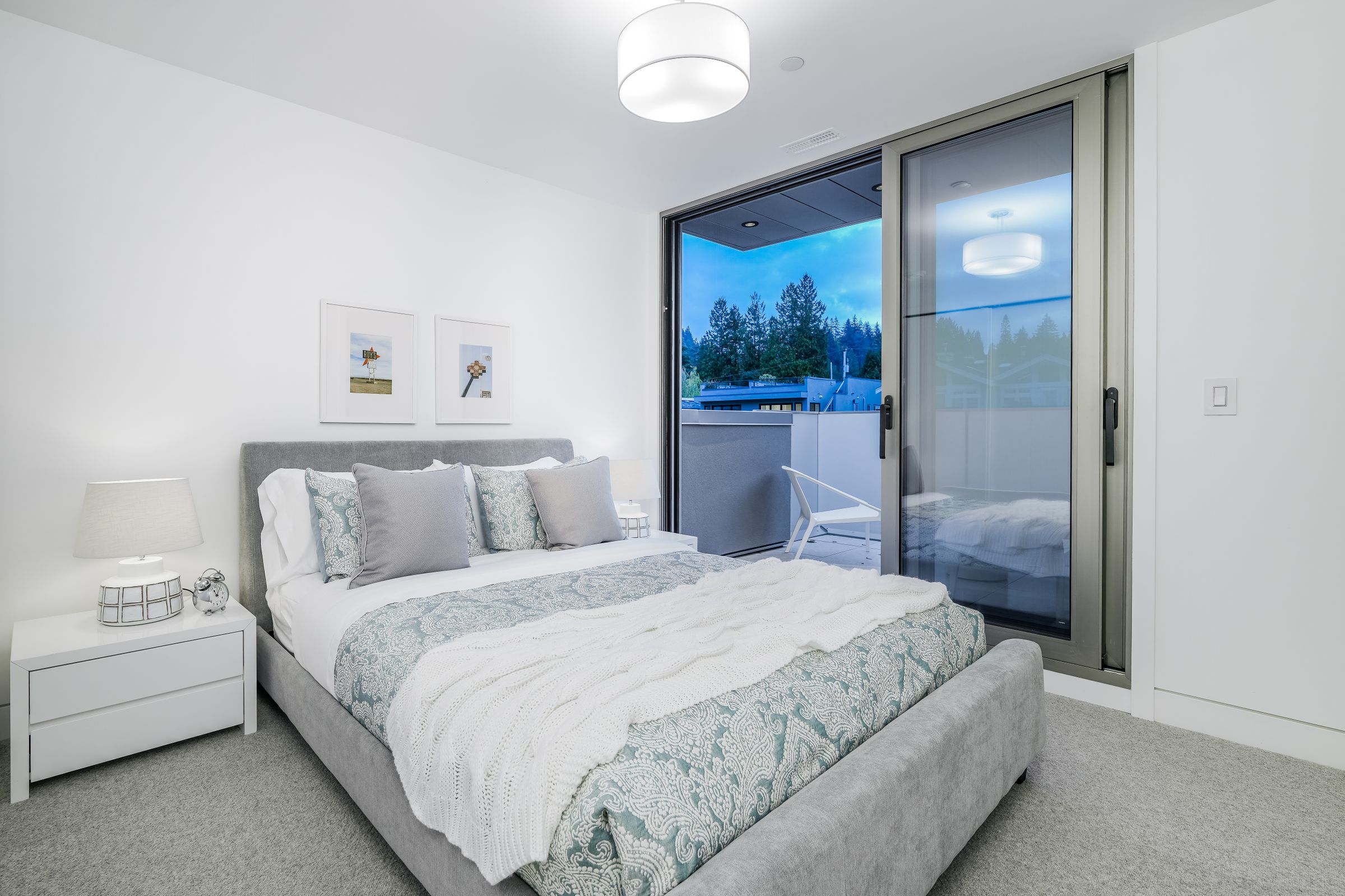 at 6478 Bay Street, Horseshoe Bay WV, West Vancouver