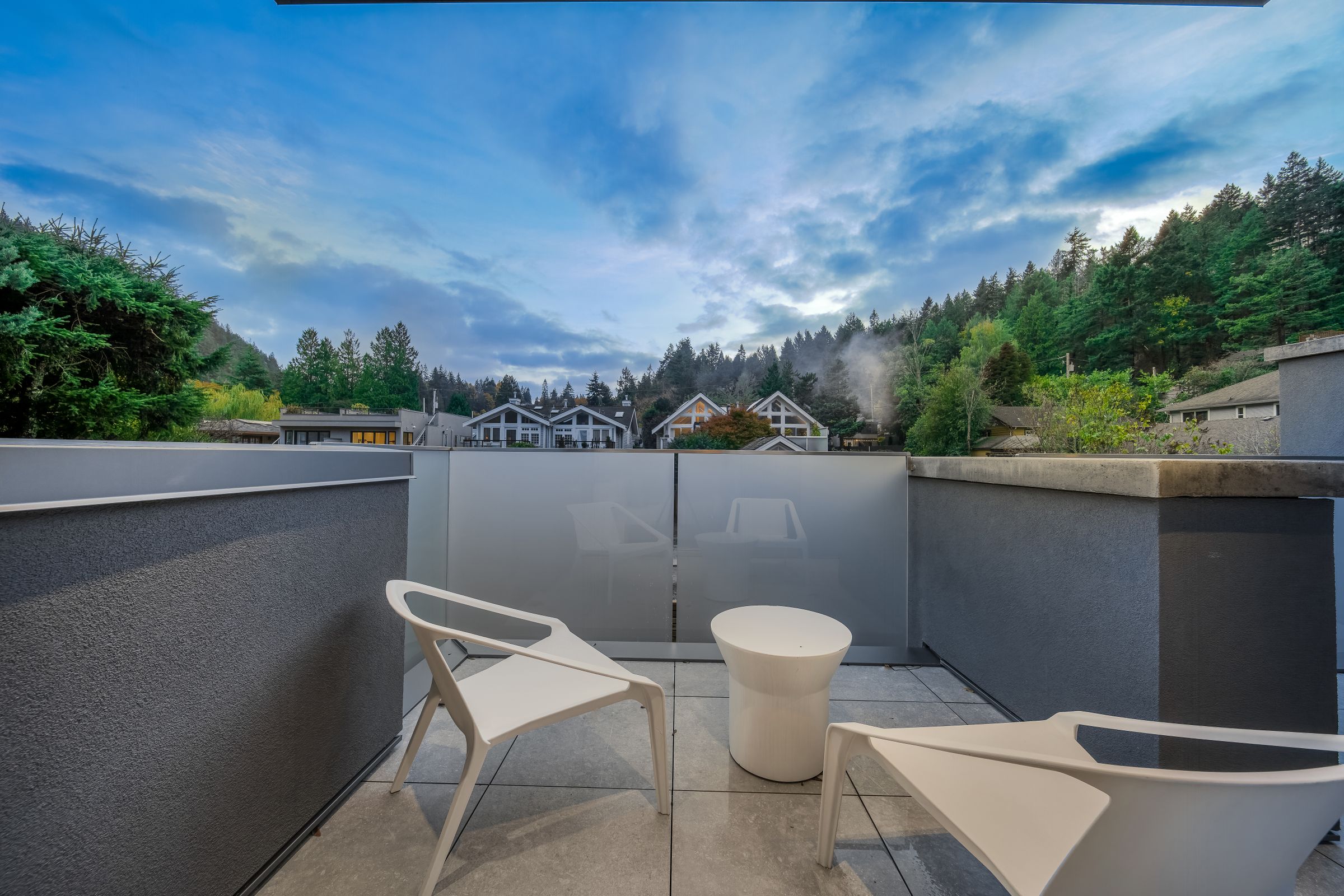 at 6478 Bay Street, Horseshoe Bay WV, West Vancouver