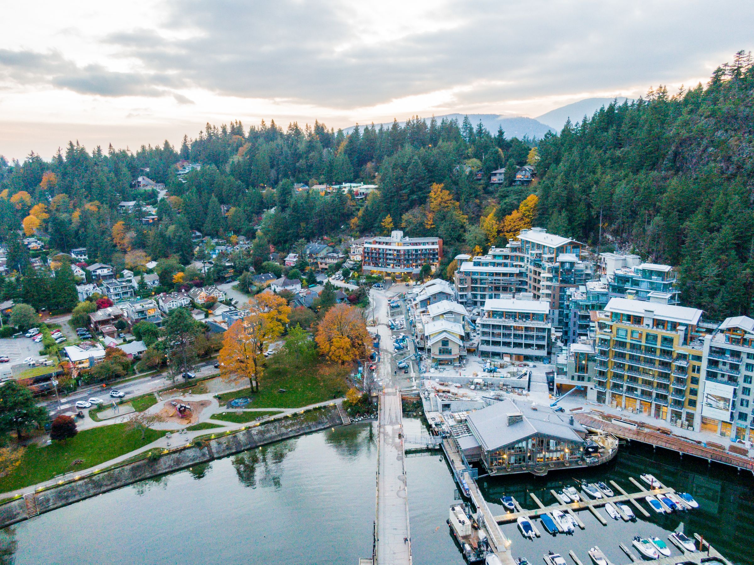 at 6478 Bay Street, Horseshoe Bay WV, West Vancouver