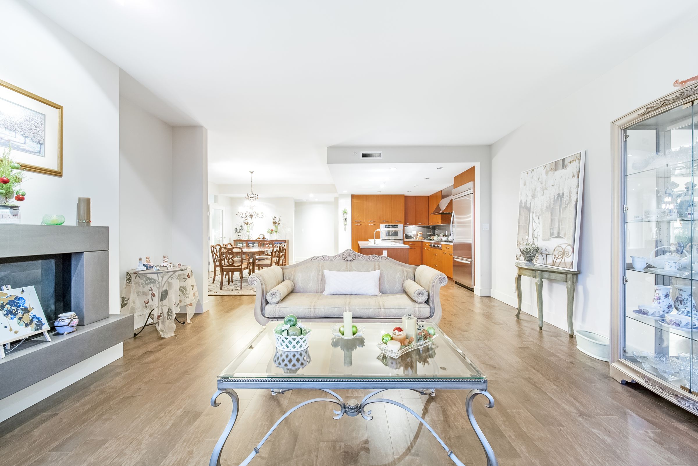 at 803 - 3335 Cypress Place, Cypress Park Estates, West Vancouver