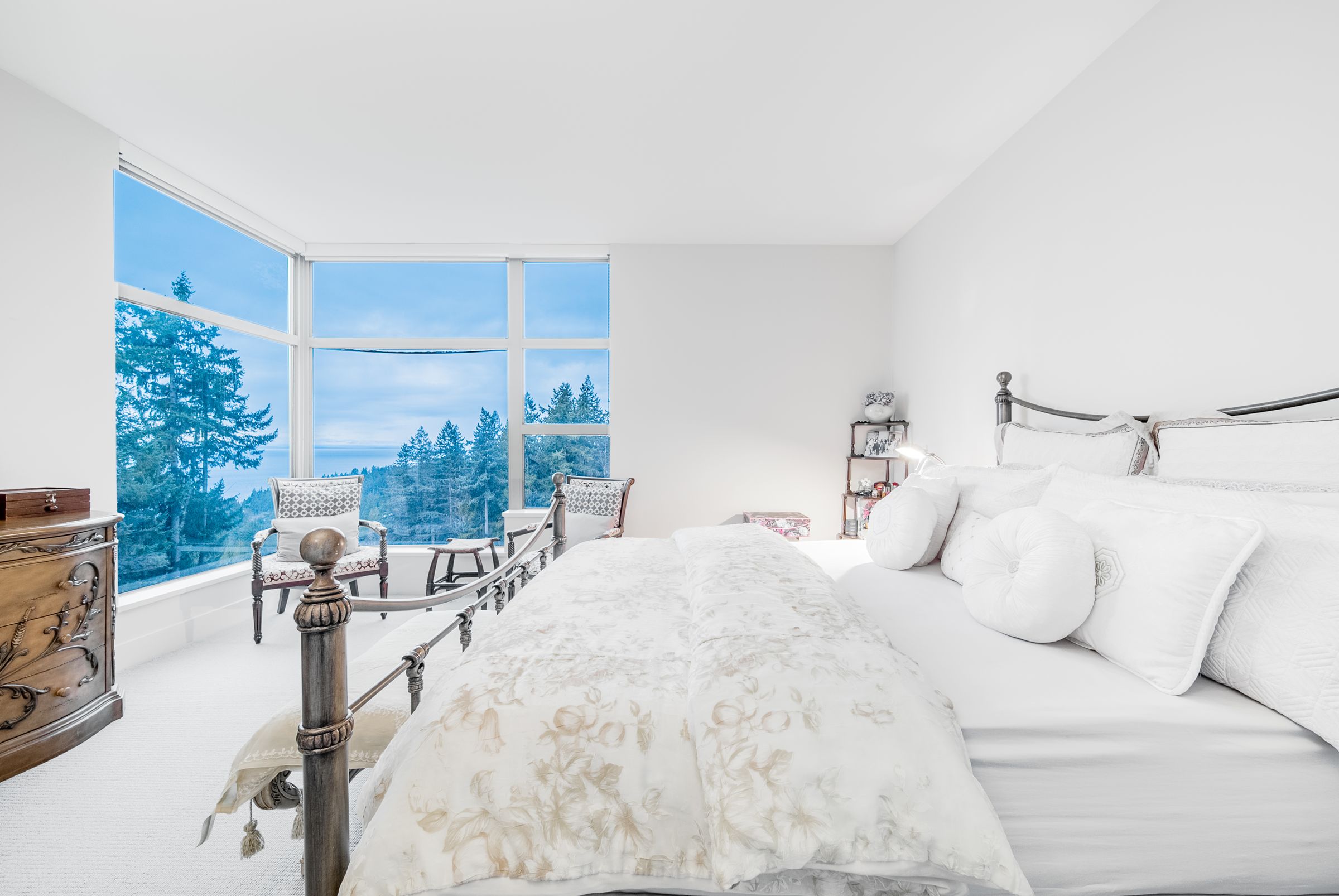at 803 - 3335 Cypress Place, Cypress Park Estates, West Vancouver