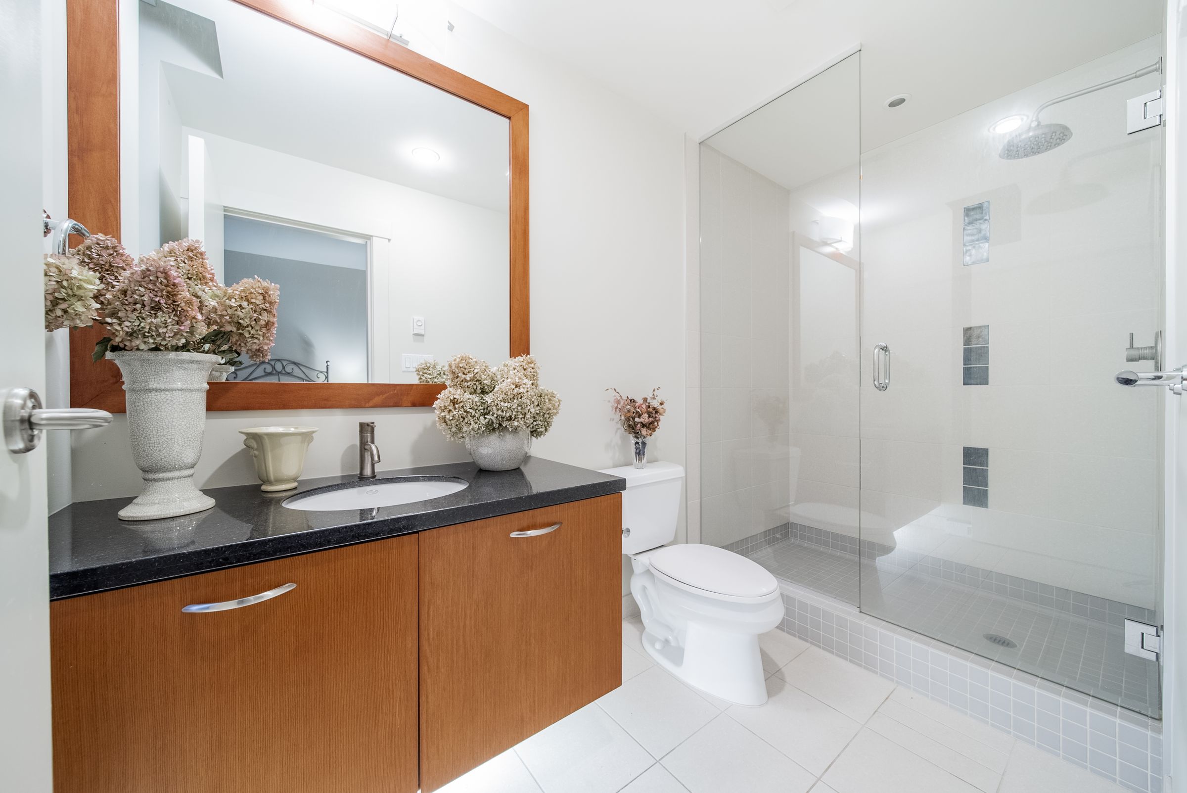 at 803 - 3335 Cypress Place, Cypress Park Estates, West Vancouver