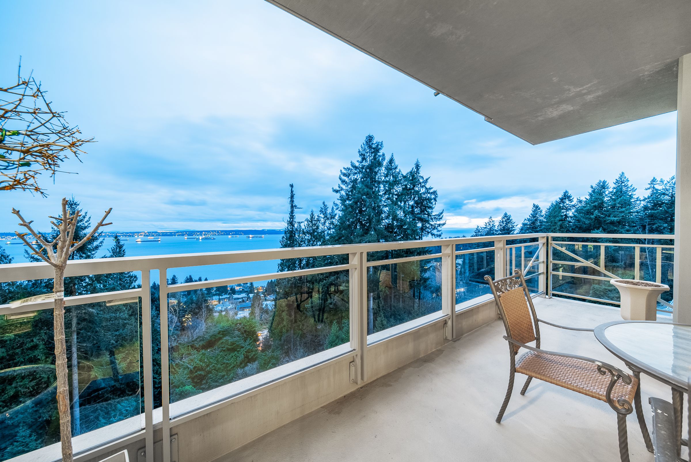 at 803 - 3335 Cypress Place, Cypress Park Estates, West Vancouver