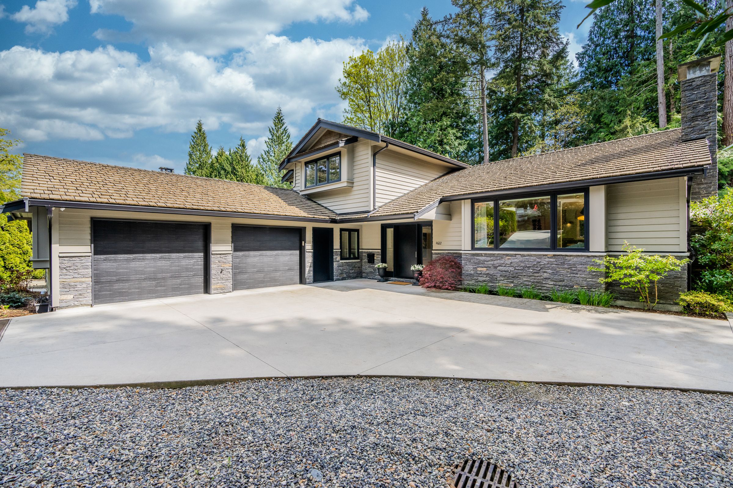 at 4622 Caulfeild Drive, Caulfeild, West Vancouver