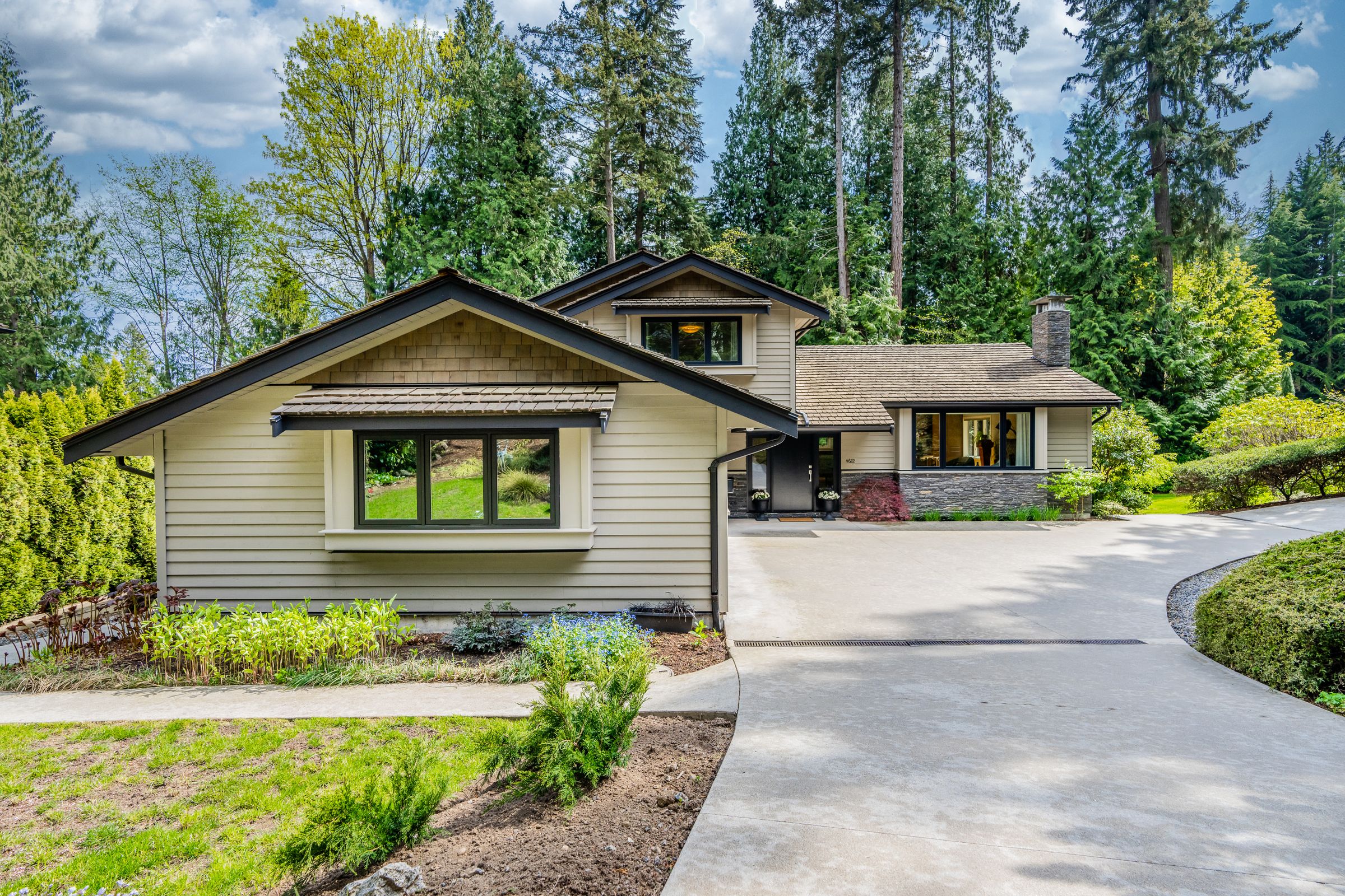 at 4622 Caulfeild Drive, Caulfeild, West Vancouver