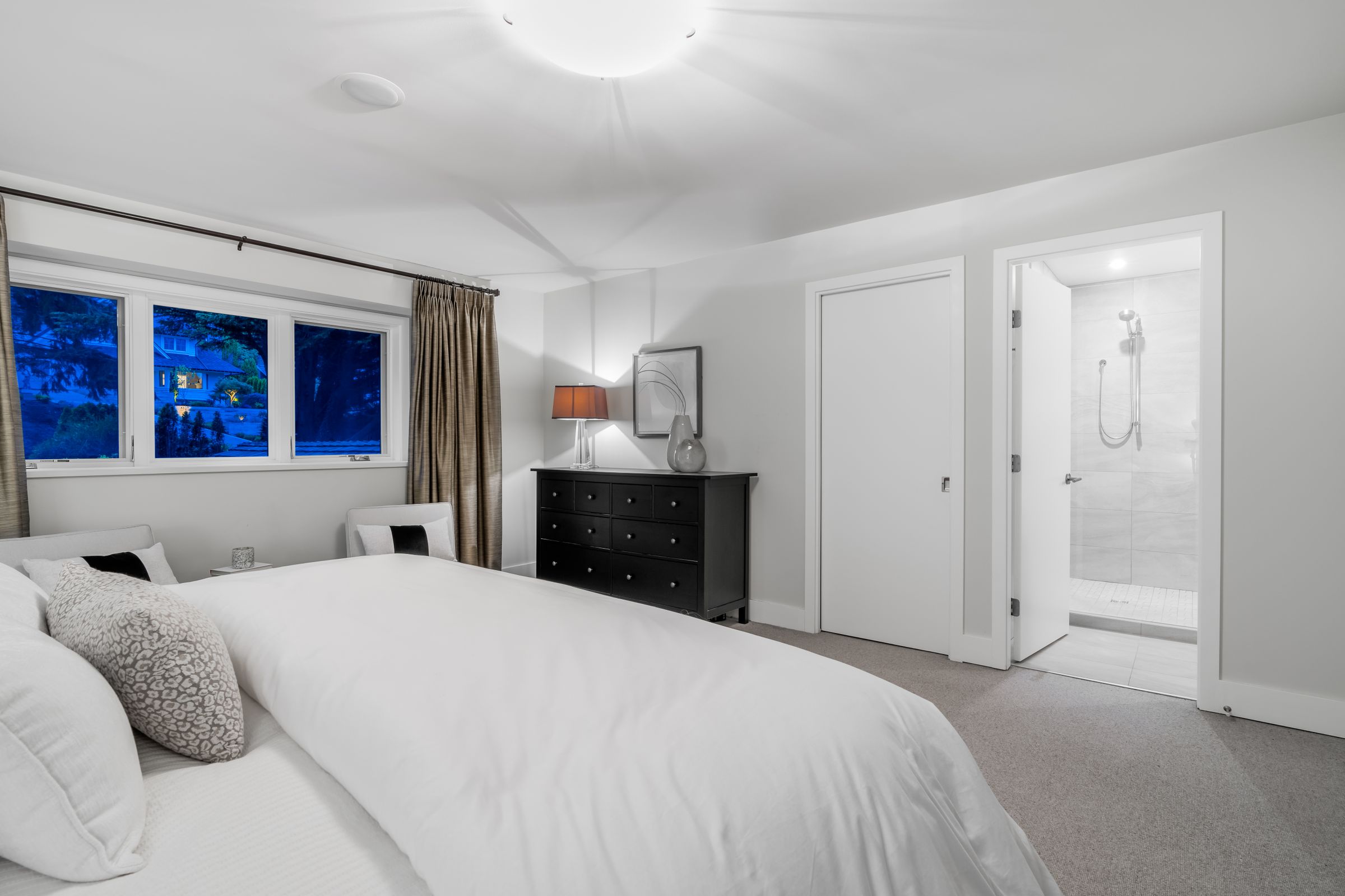 at 4622 Caulfeild Drive, Caulfeild, West Vancouver