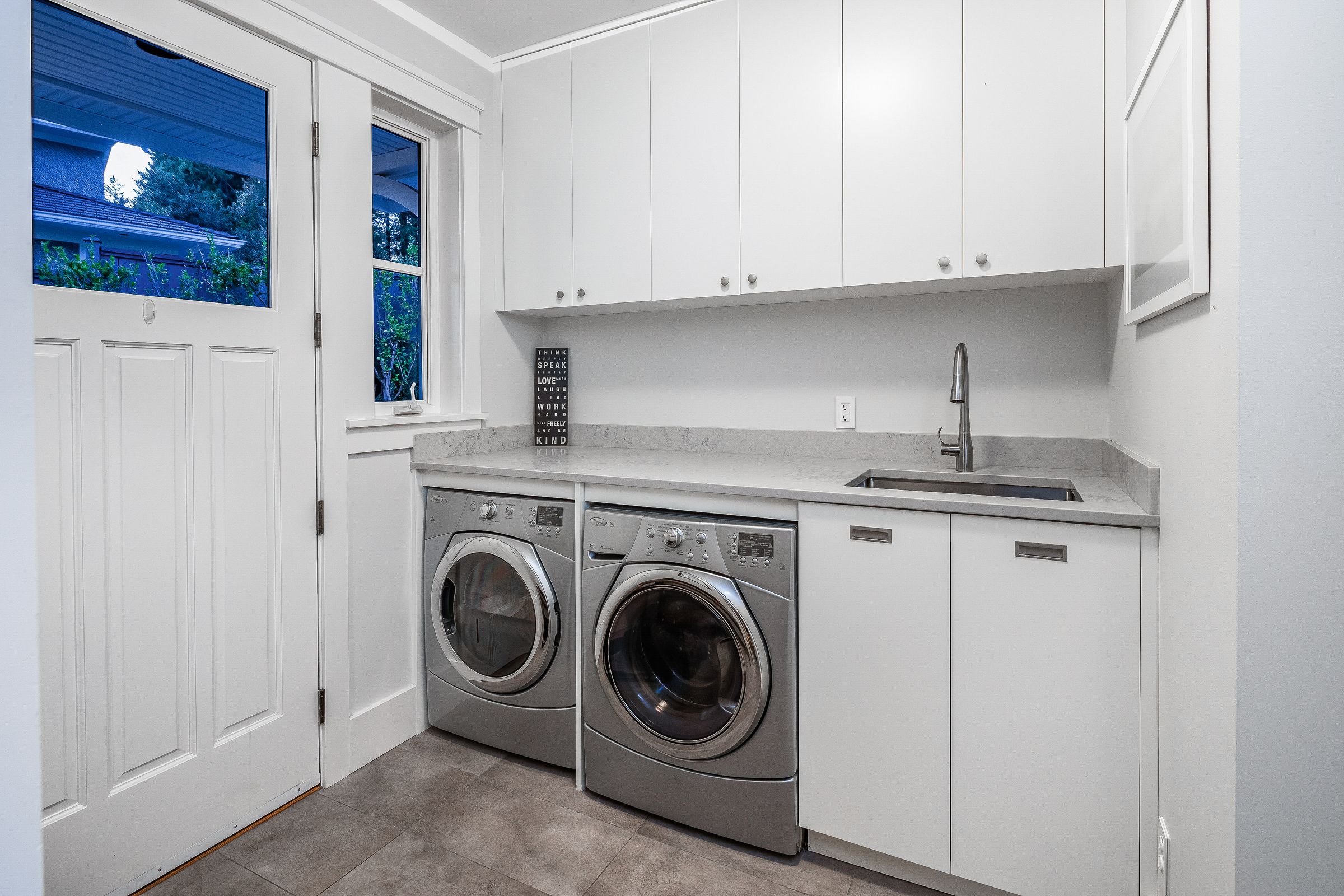 at 2813 Bellevue Avenue, Dundarave, West Vancouver