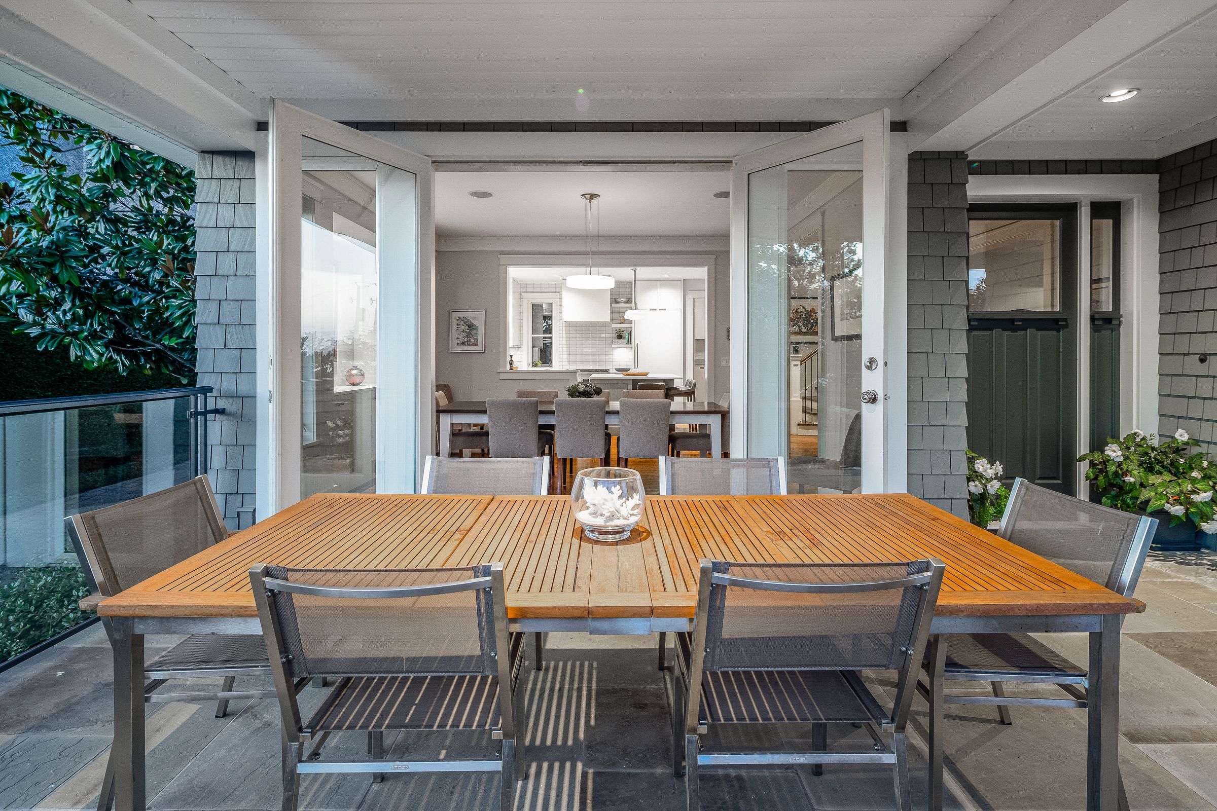at 2813 Bellevue Avenue, Dundarave, West Vancouver