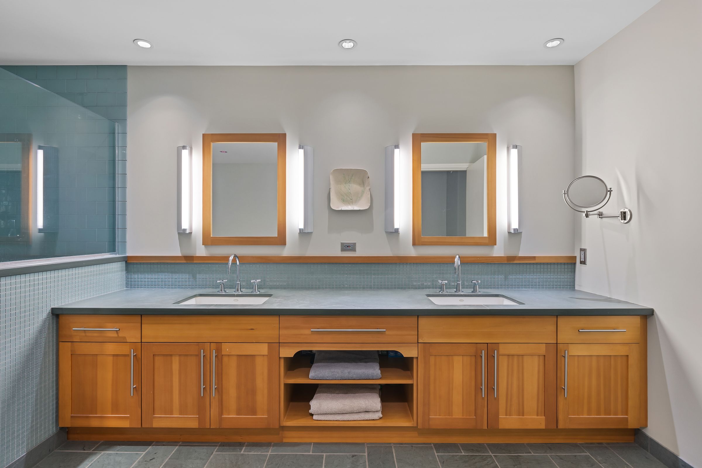 at 625 Glenmaroon Road, British Properties, West Vancouver
