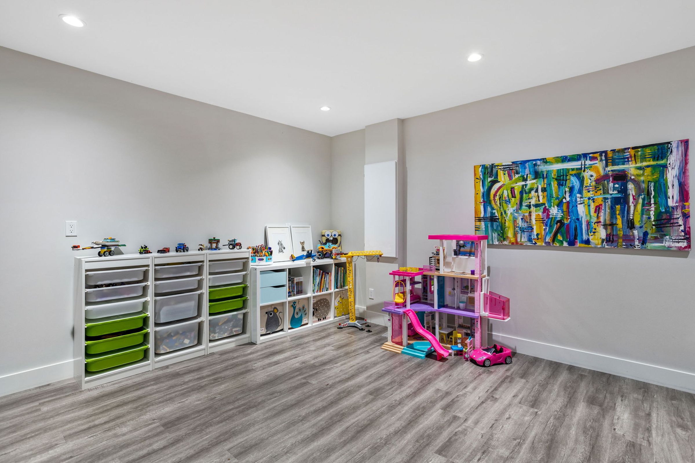 at 604 E 22nd, Boulevard, North Vancouver