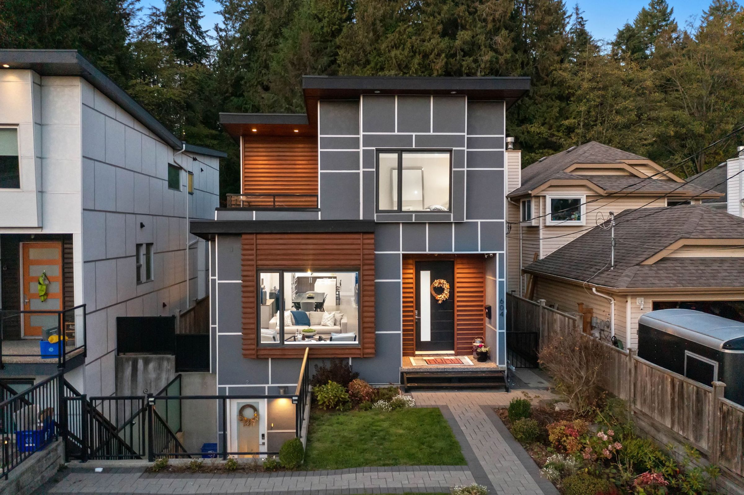 at 604 E 22nd, Boulevard, North Vancouver