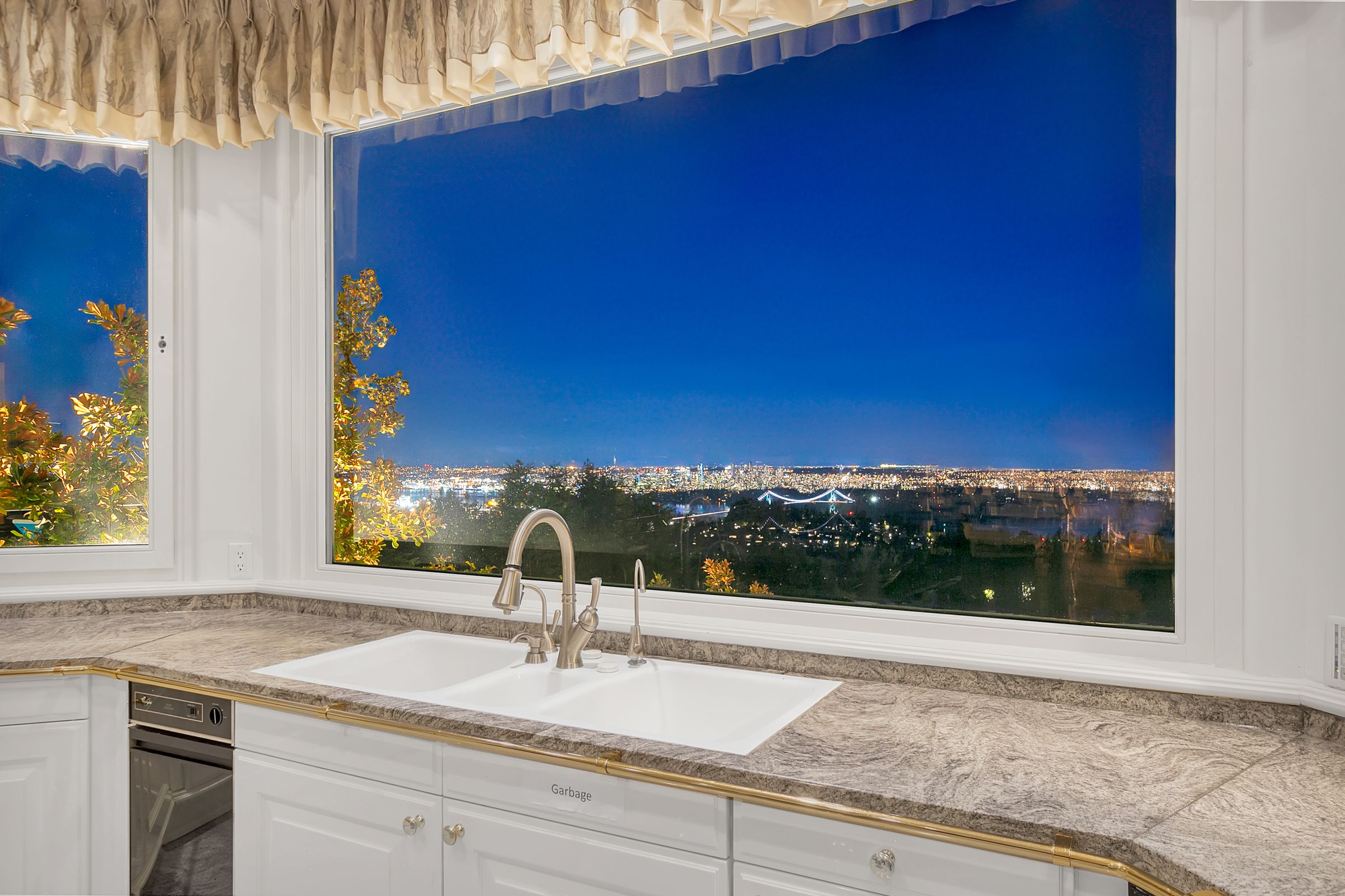 at 965 King Georges Way, British Properties, West Vancouver