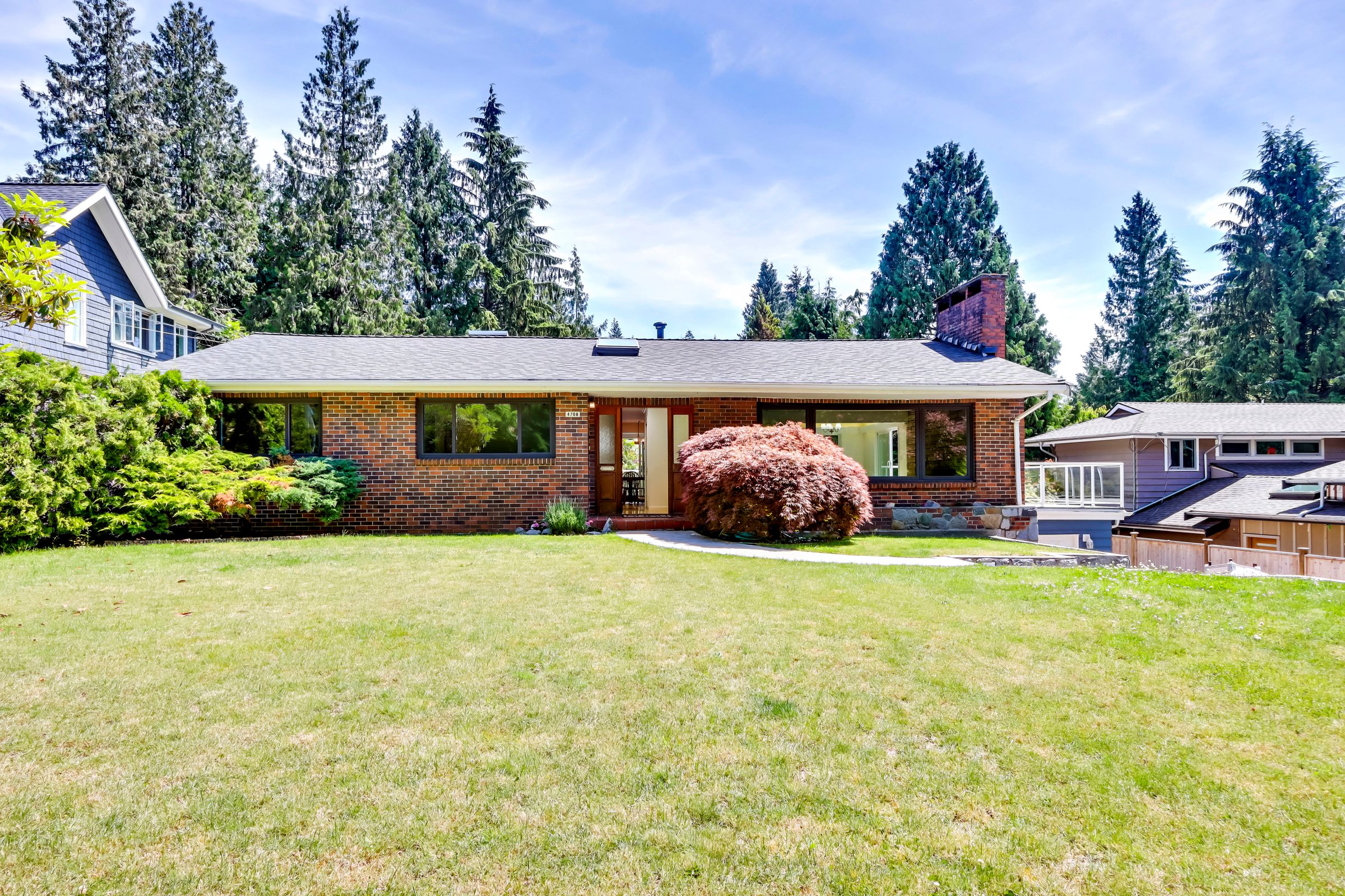 at 4708 Caulfeild Drive, Caulfeild, West Vancouver