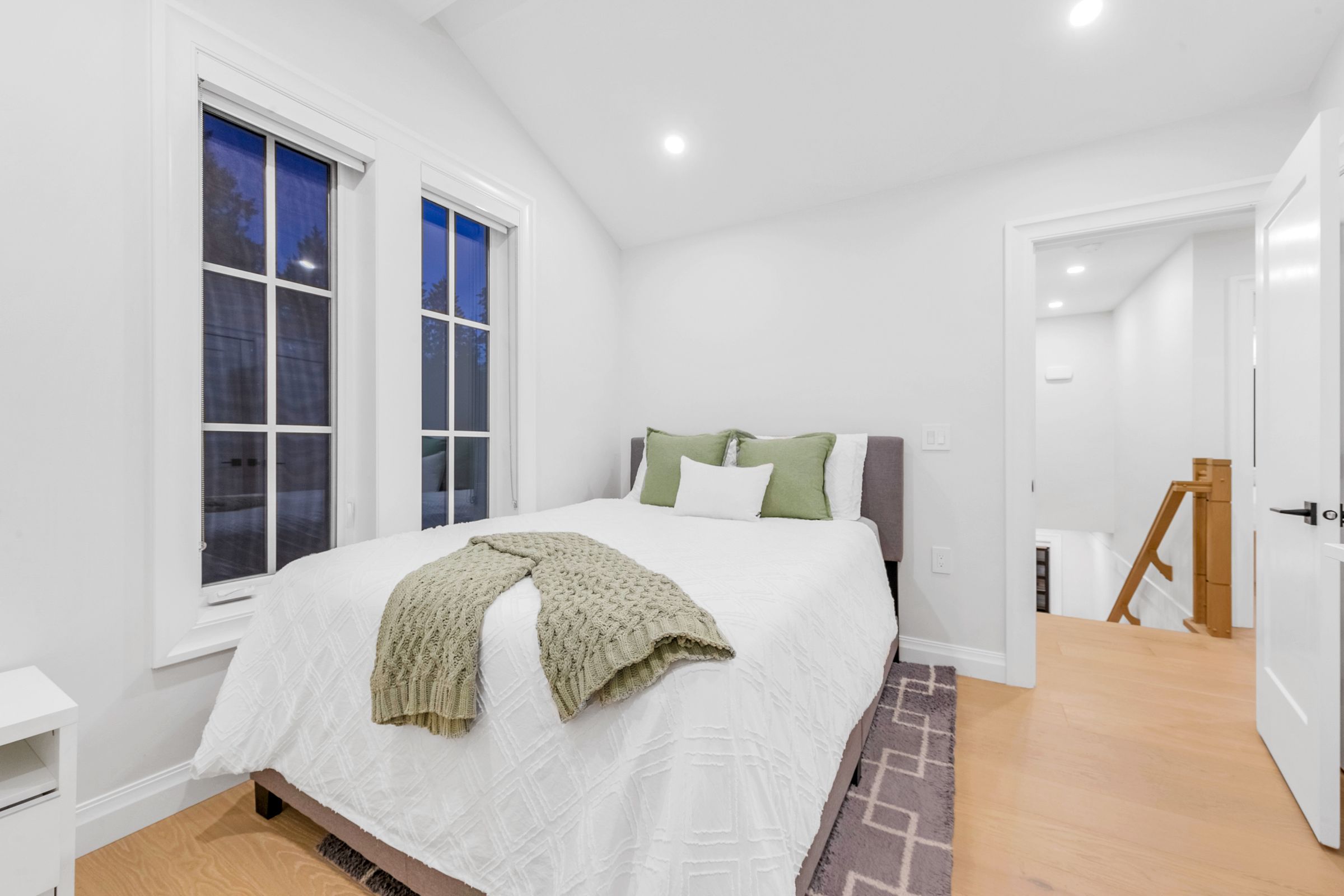 at 1395 W 21st Street, Pemberton Heights, North Vancouver