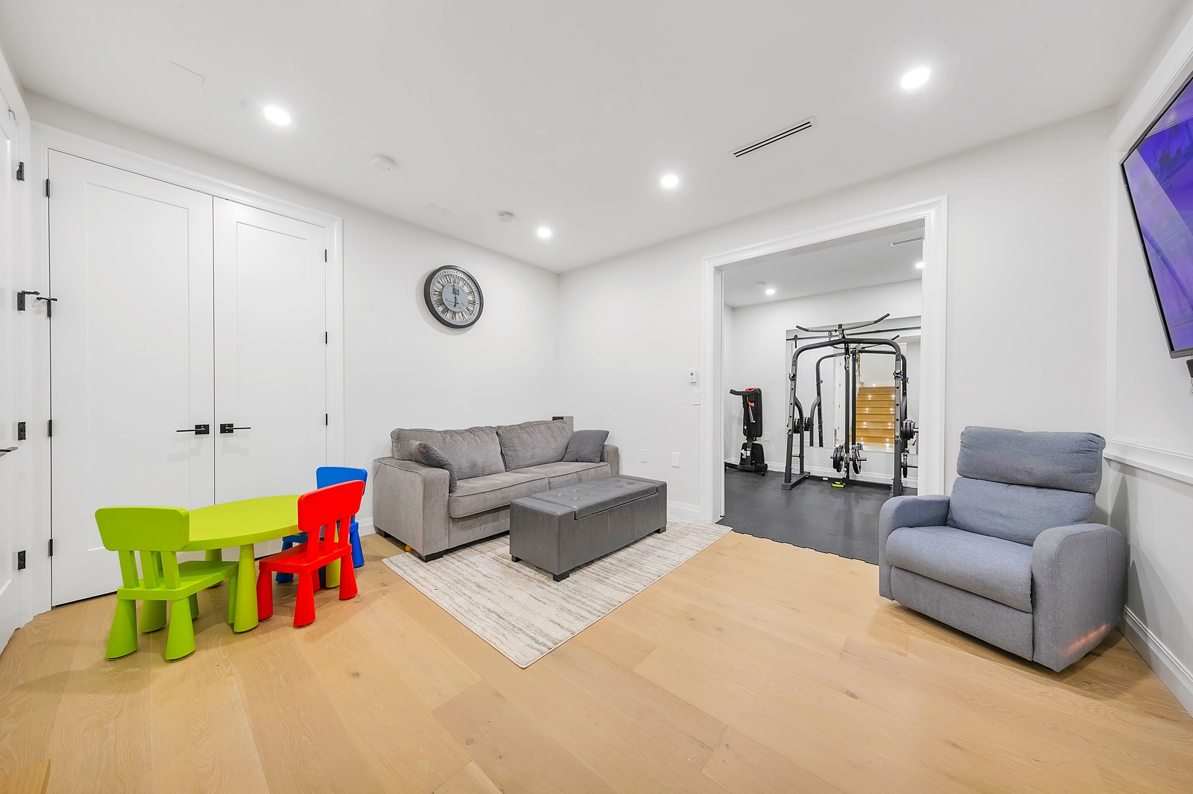 at 1395 W 21st Street, Pemberton Heights, North Vancouver