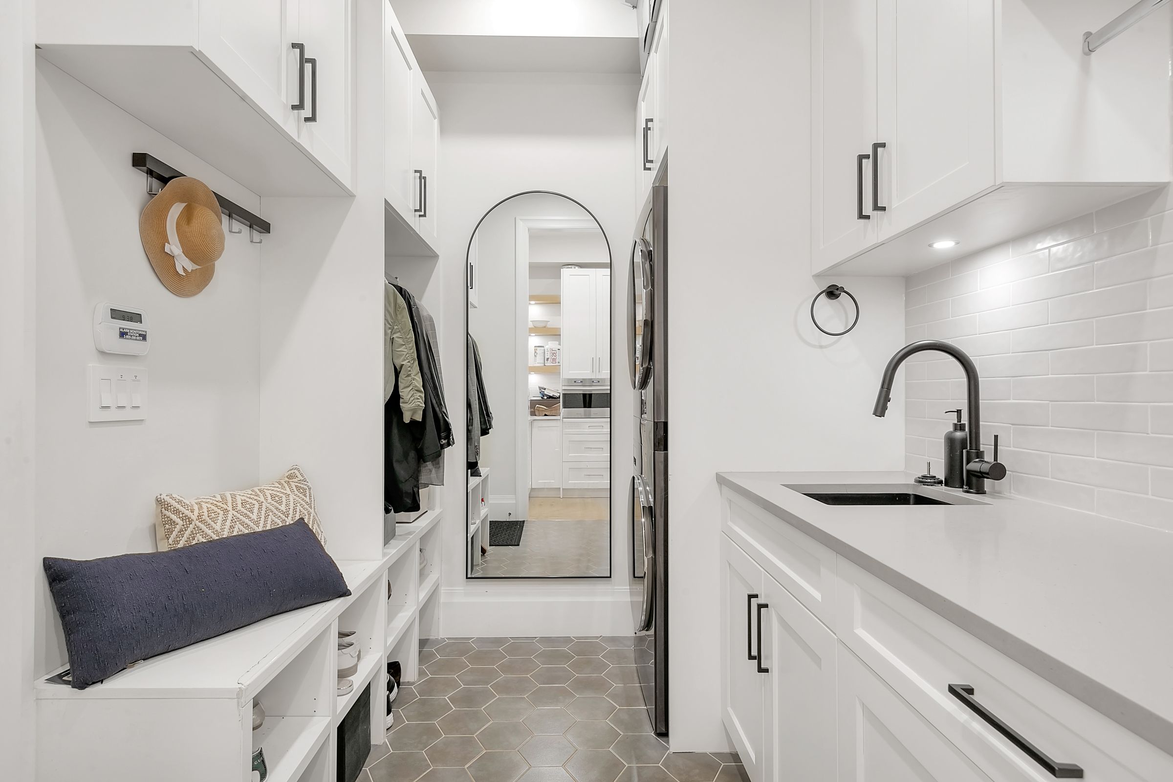 at 1395 W 21st Street, Pemberton Heights, North Vancouver