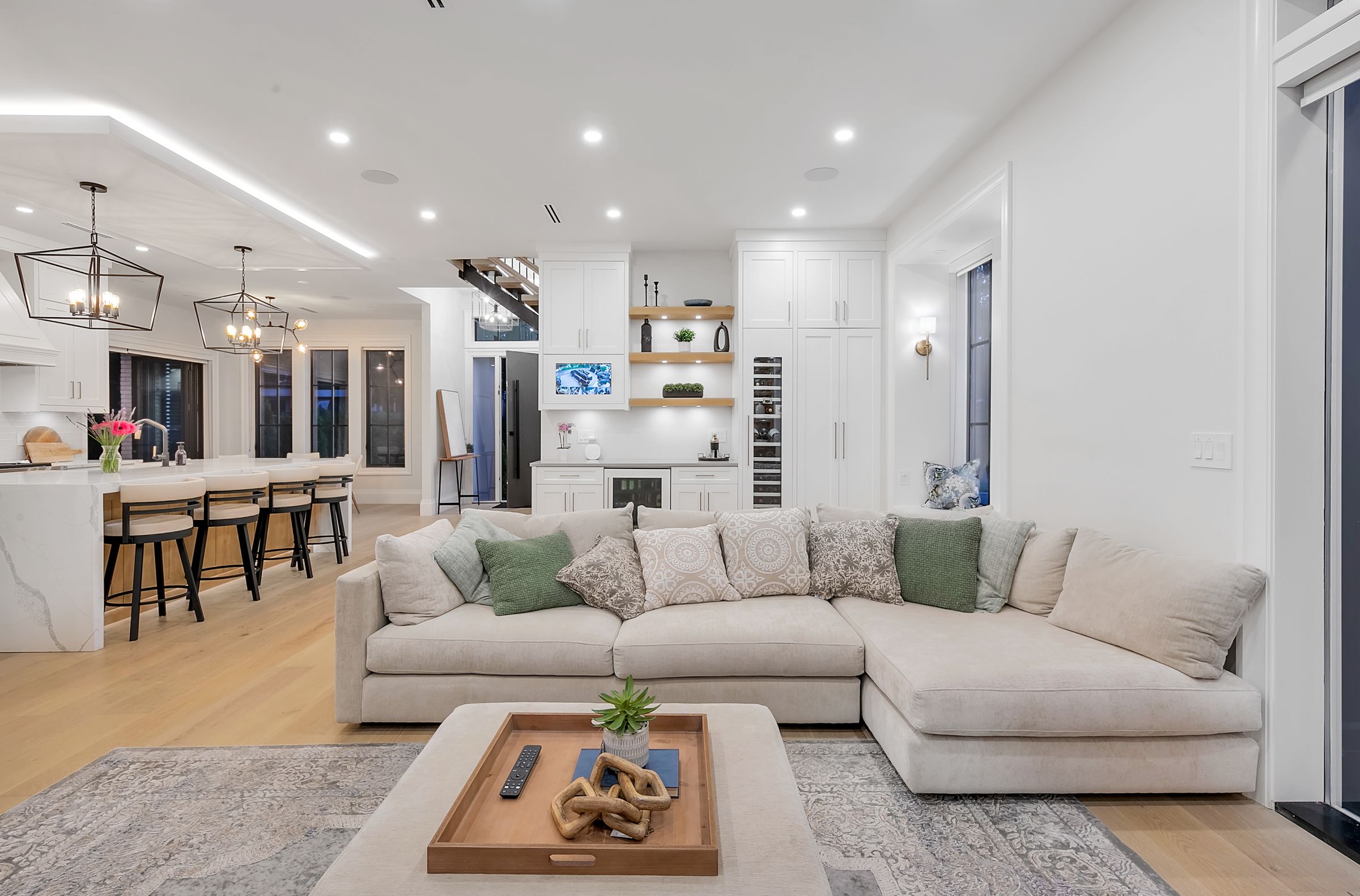 at 1395 W 21st Street, Pemberton Heights, North Vancouver