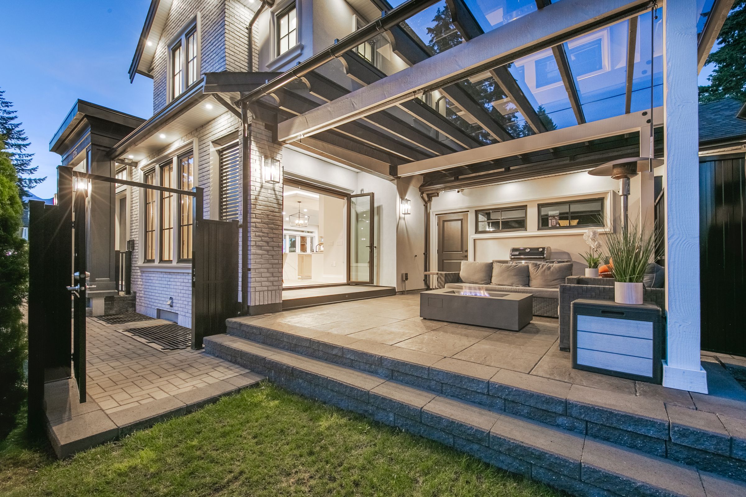 at 1395 W 21st Street, Pemberton Heights, North Vancouver
