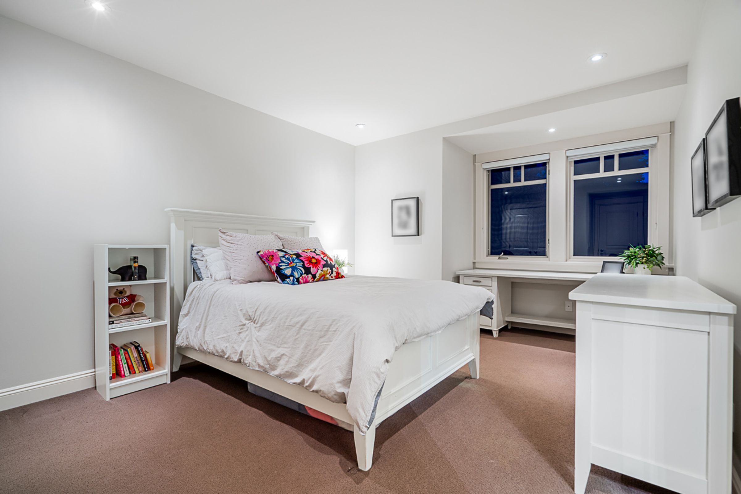 at 4675 Clovelly Walk, Caulfeild, West Vancouver