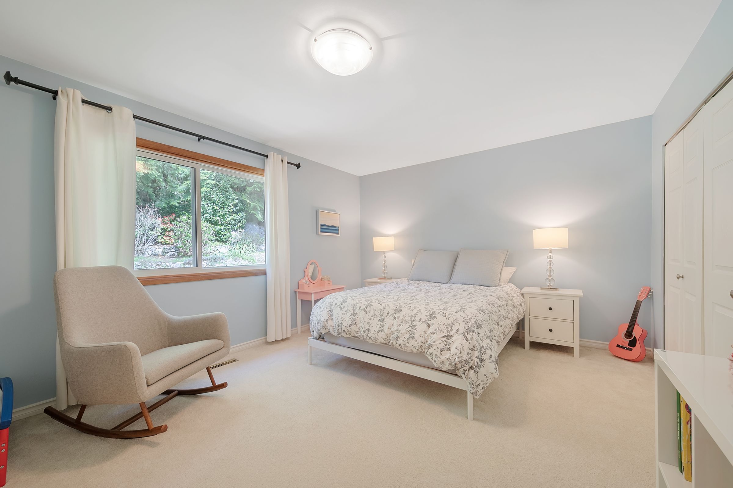 at 5753 Westport Road, Eagle Harbour, West Vancouver