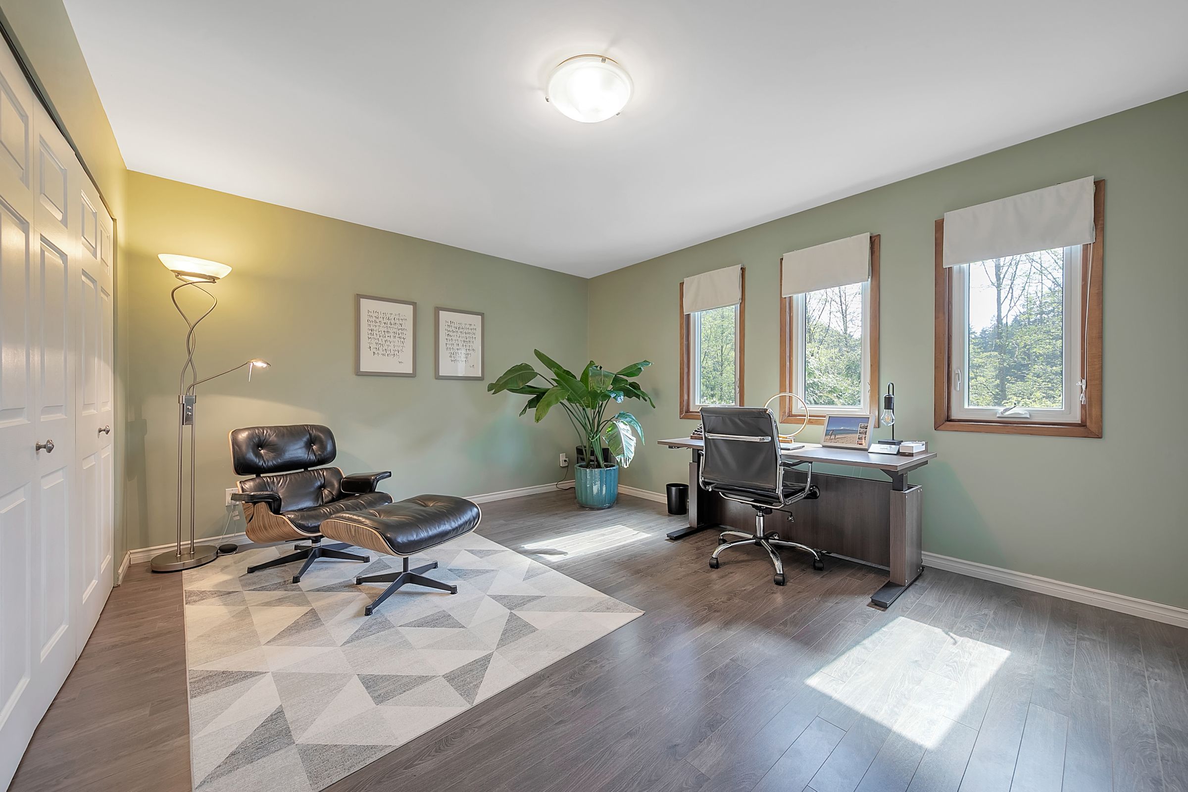 at 5753 Westport Road, Eagle Harbour, West Vancouver