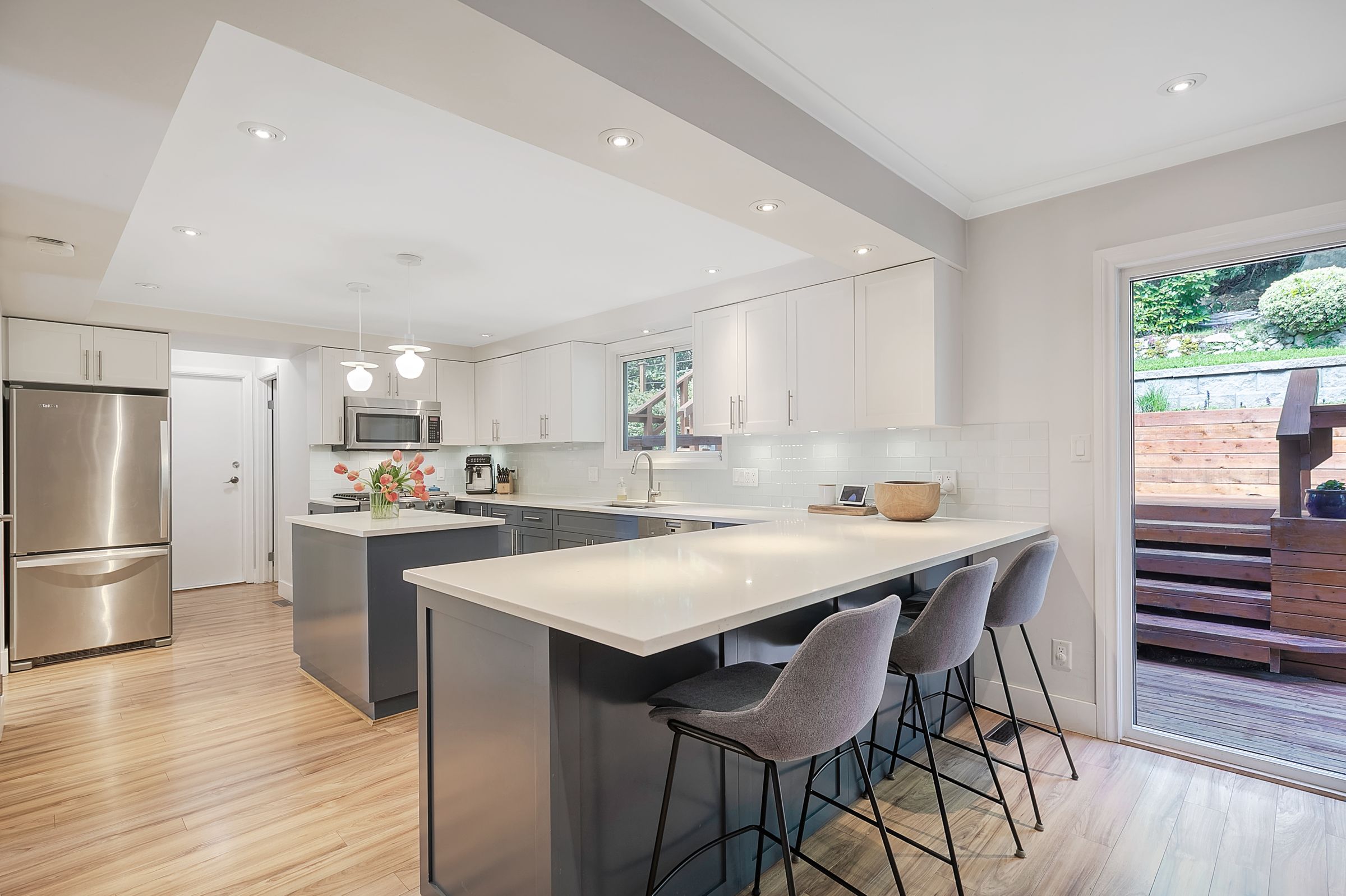 at 5753 Westport Road, Eagle Harbour, West Vancouver