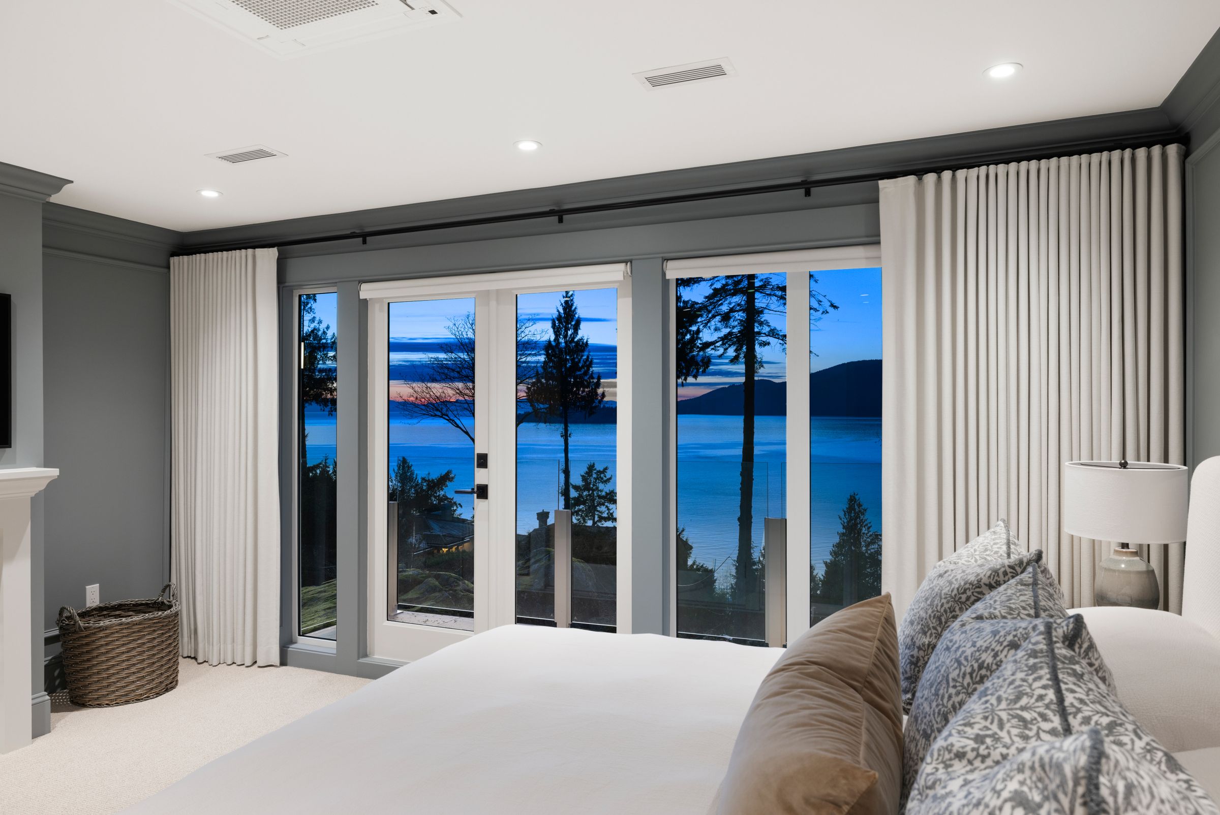  at 5450 Marine Drive, Caulfeild, West Vancouver