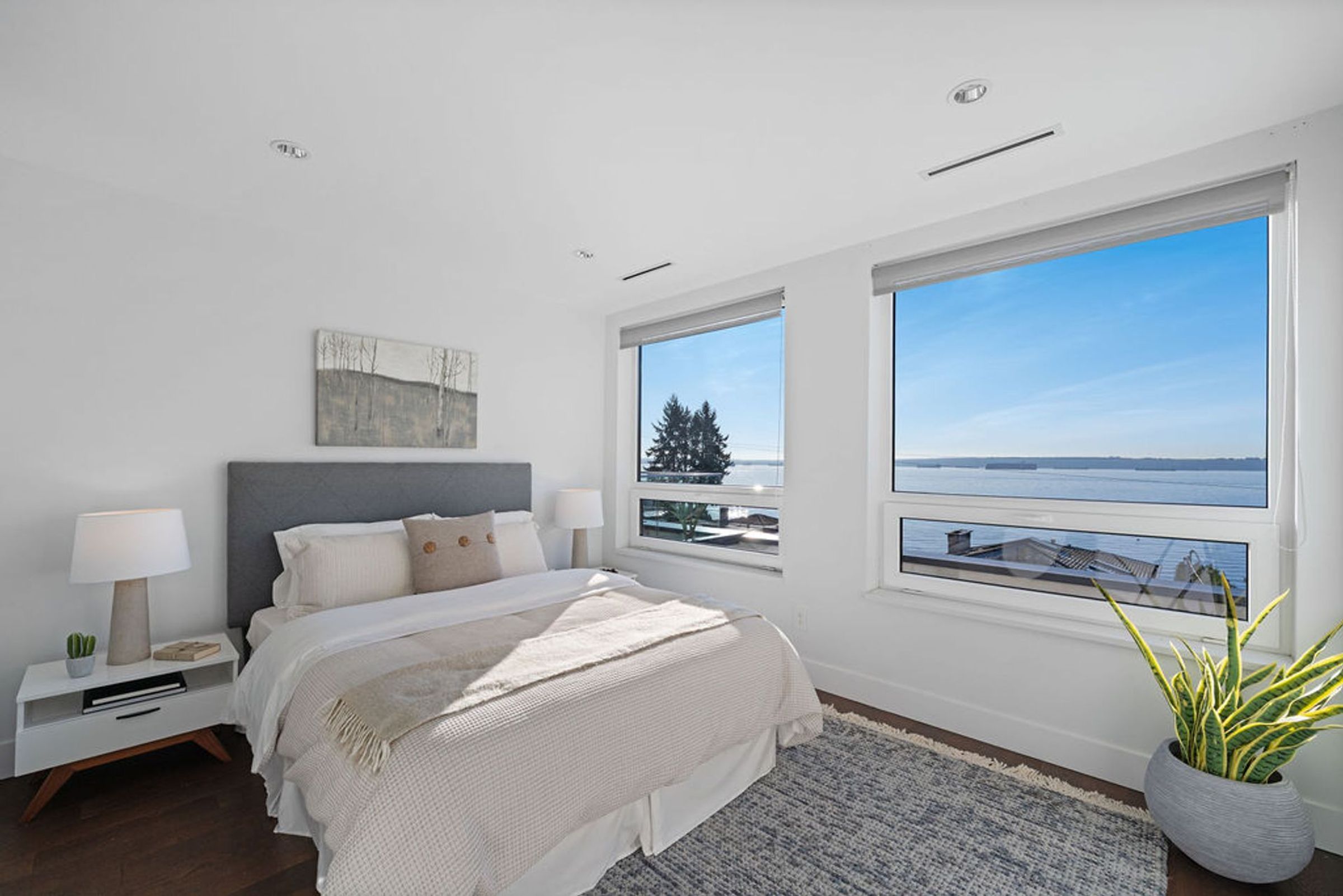  at 3373 Radcliffe Avenue, West Bay, West Vancouver
