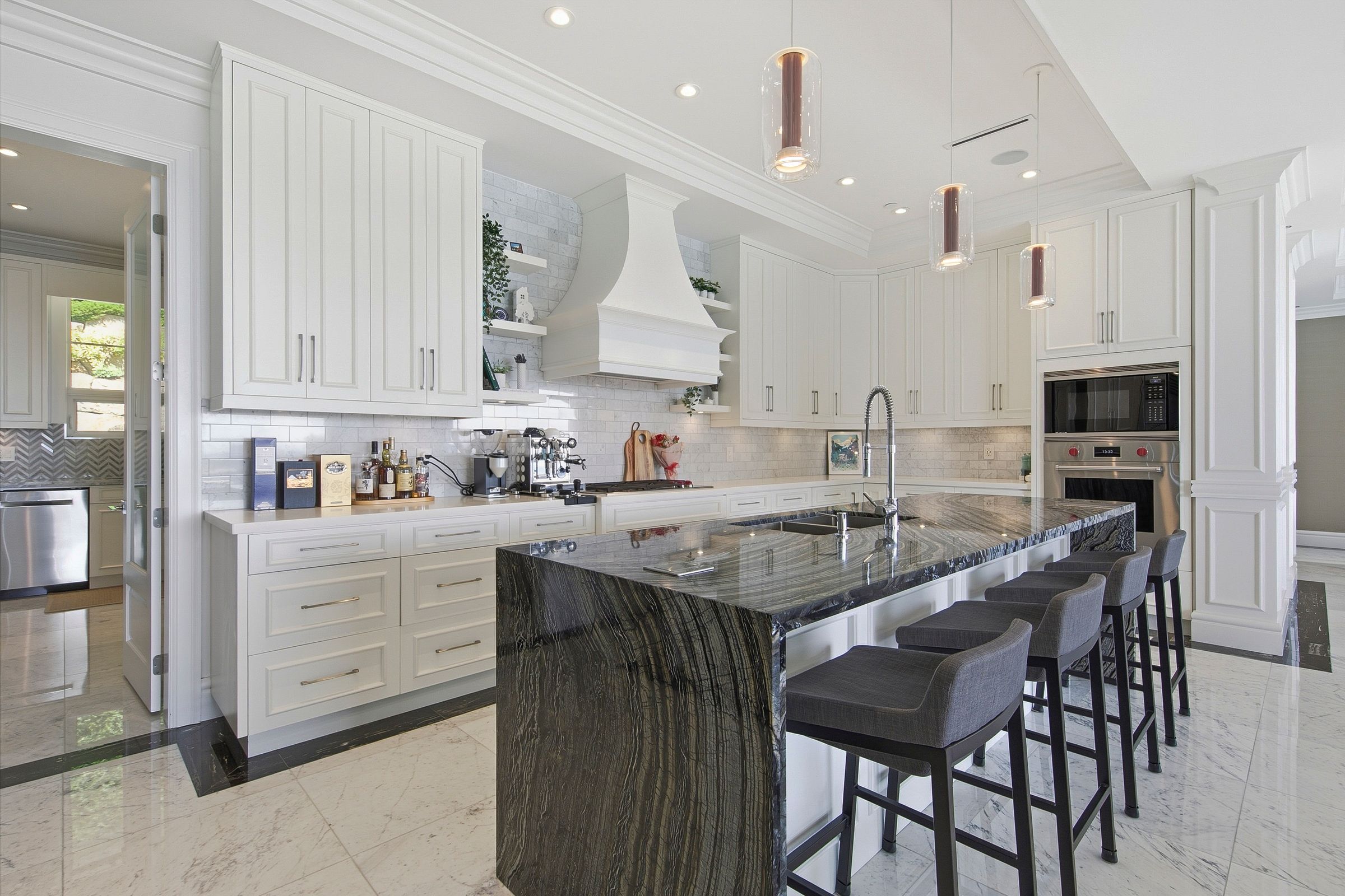  at 1515 Camelot Road, British Properties, West Vancouver