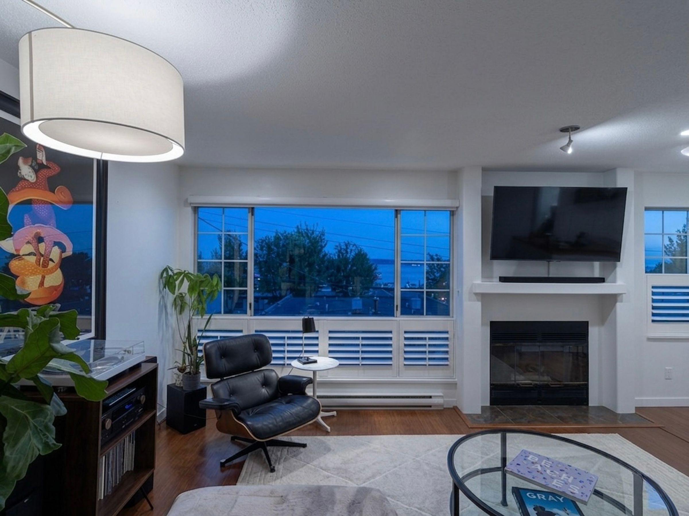  at 202 - 2440 Haywood Avenue, Dundarave, West Vancouver