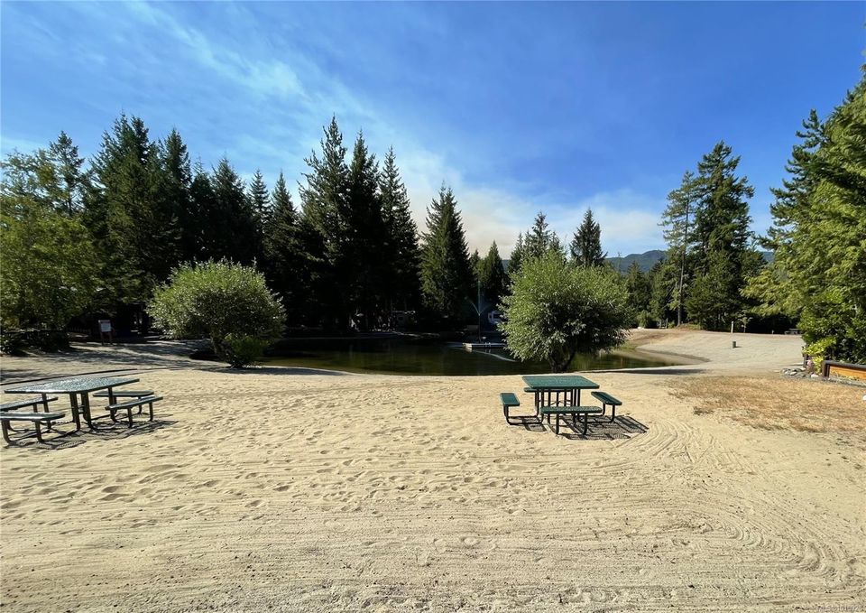 2650-turnbull-bowserdeep-bay-parksvillequalicum-03