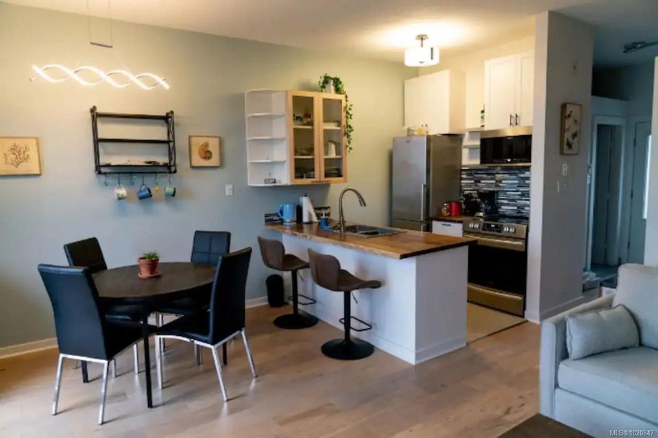 230-main-tofino-port-alberni-03