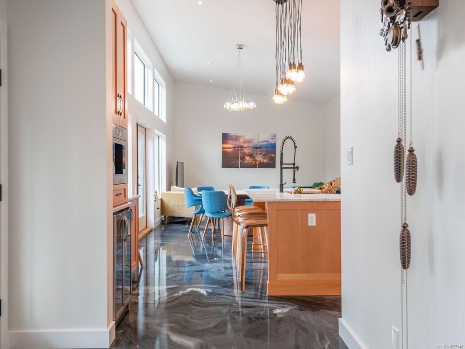 6415-walker-port-alberni-port-alberni-02